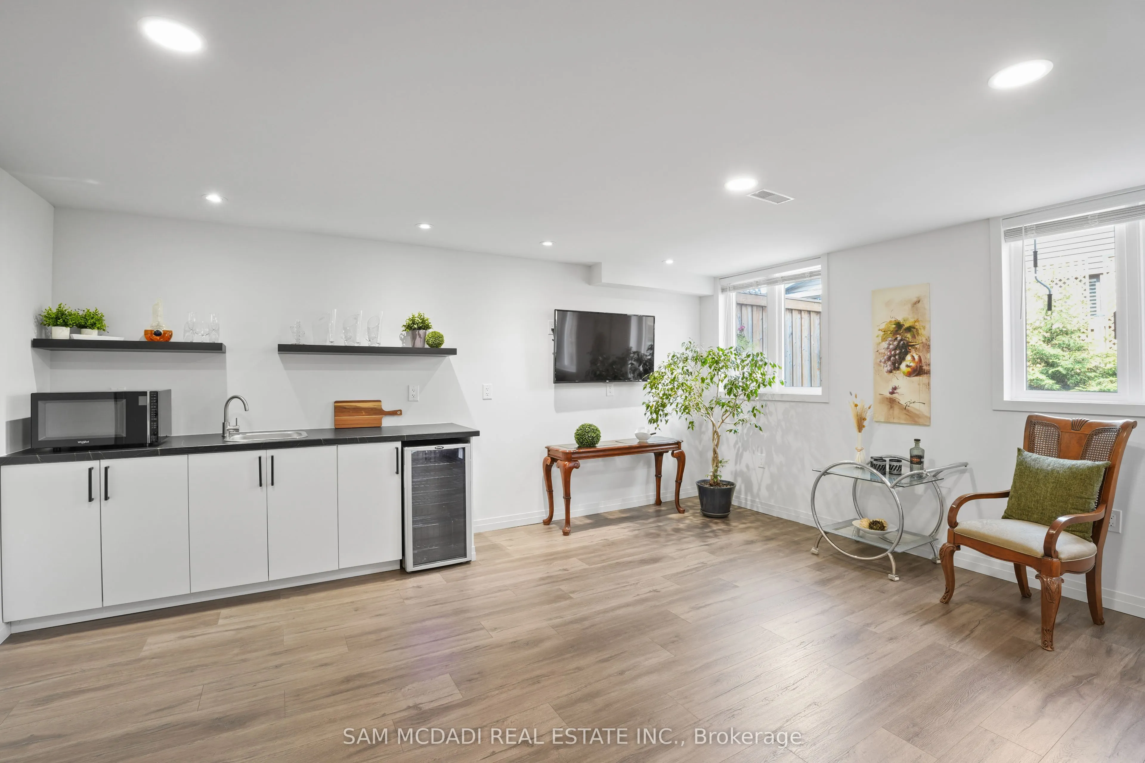 4037 Stadelbauer Drive
