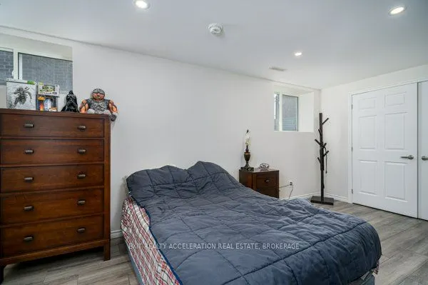 10 Briarwood Crescent