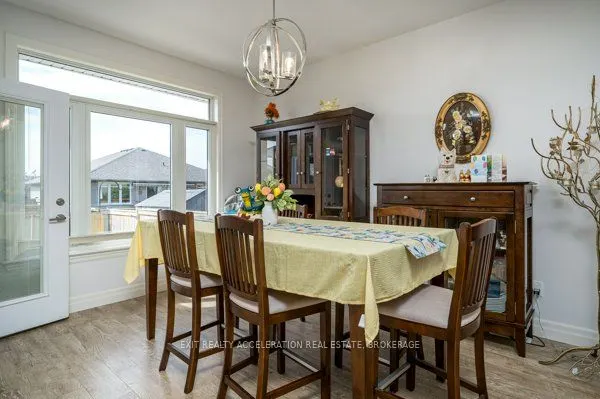 10 Briarwood Crescent