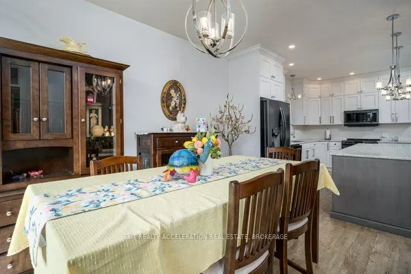 10 Briarwood Crescent