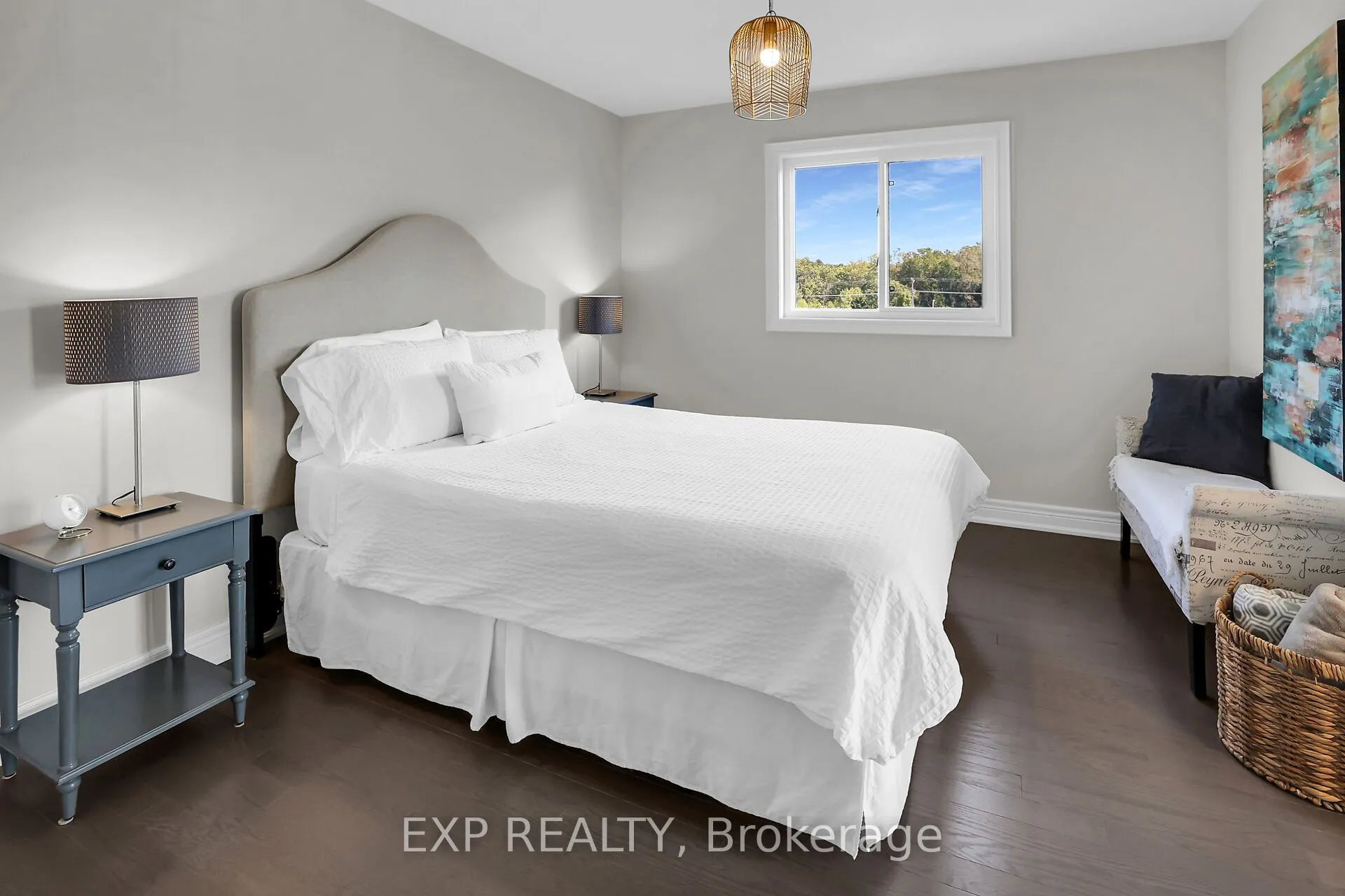 3608 Carolinia Court