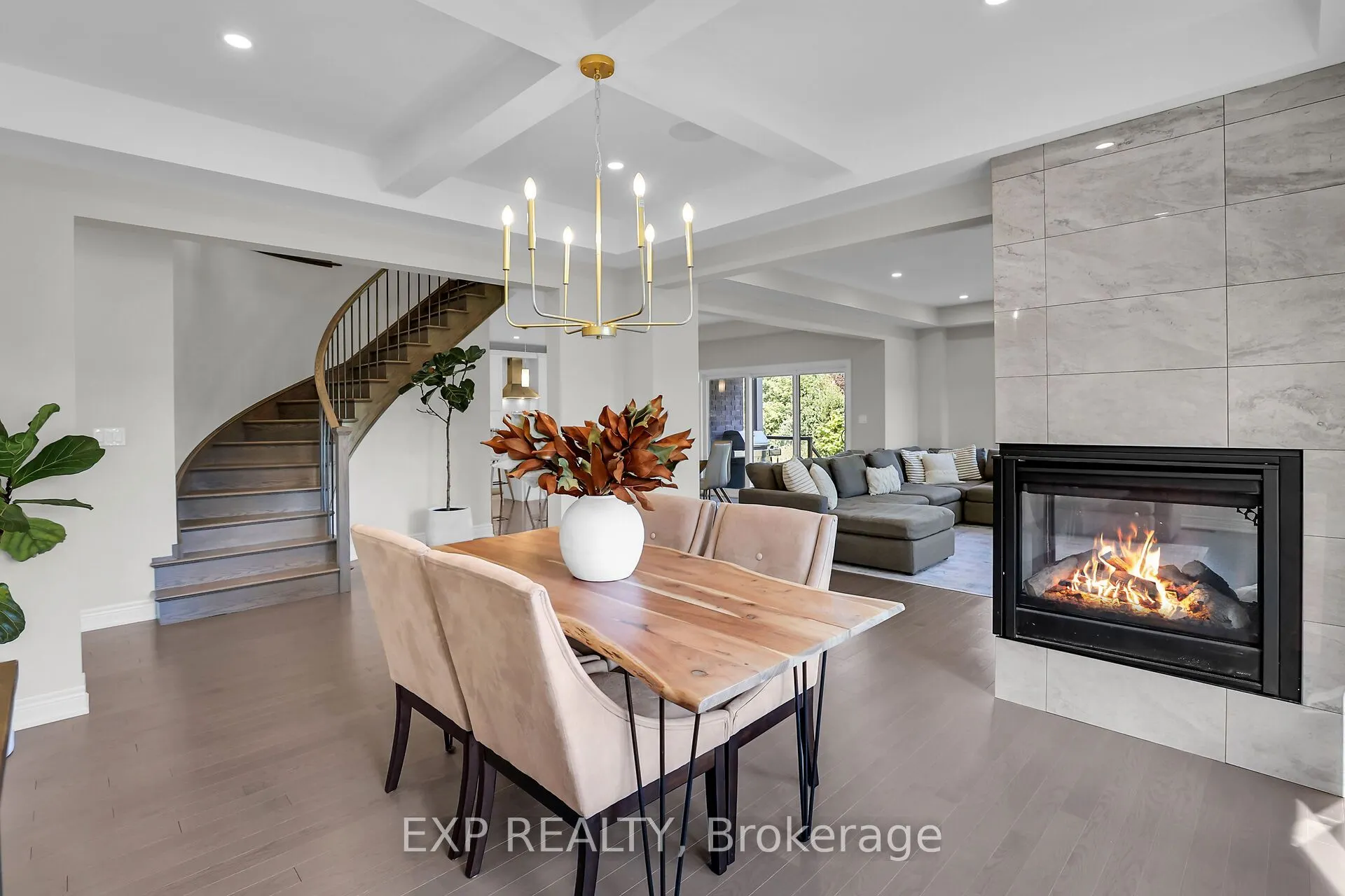 3608 Carolinia Court