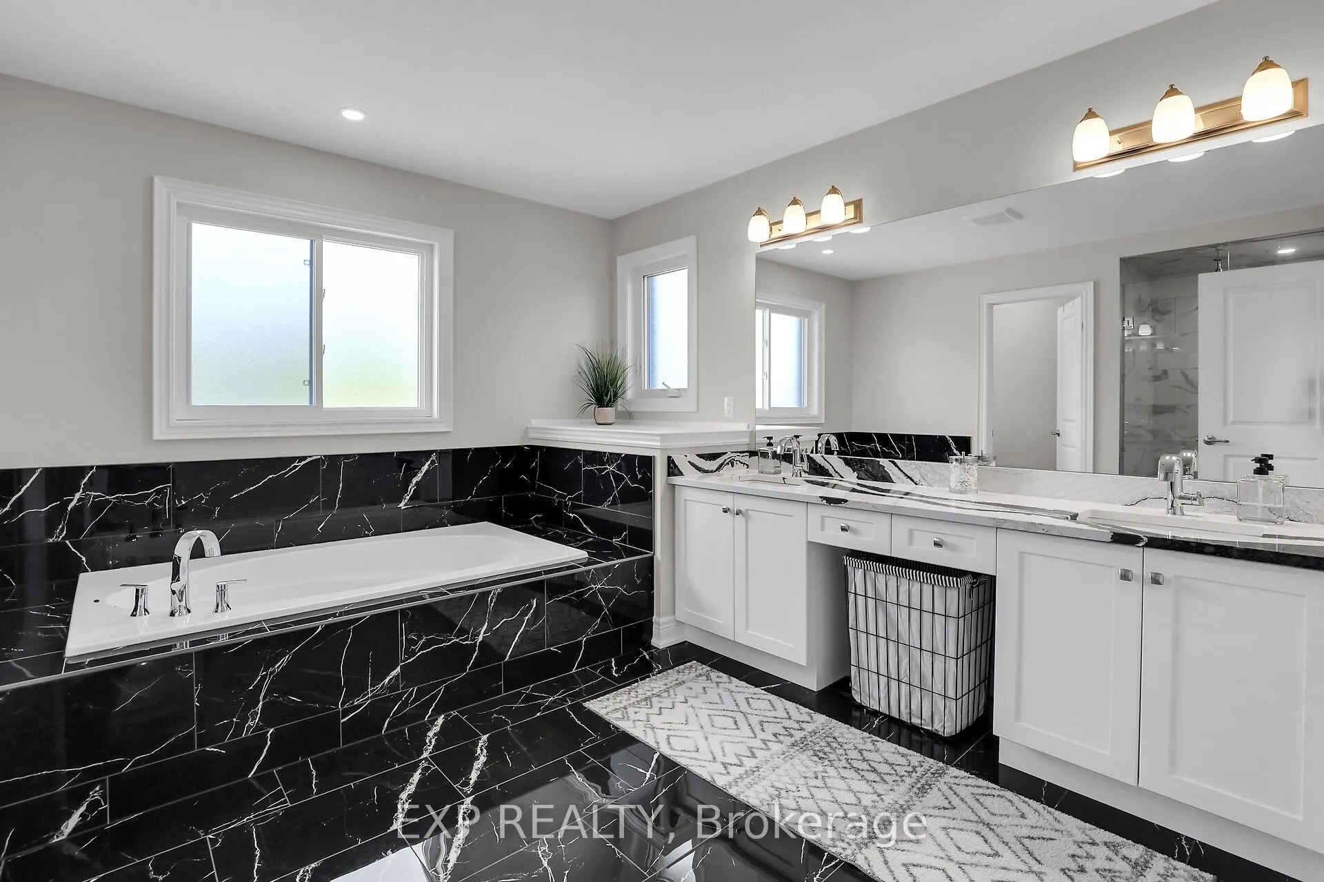3608 Carolinia Court