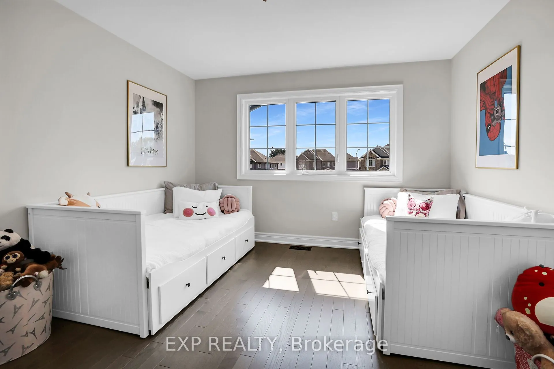 3608 Carolinia Court