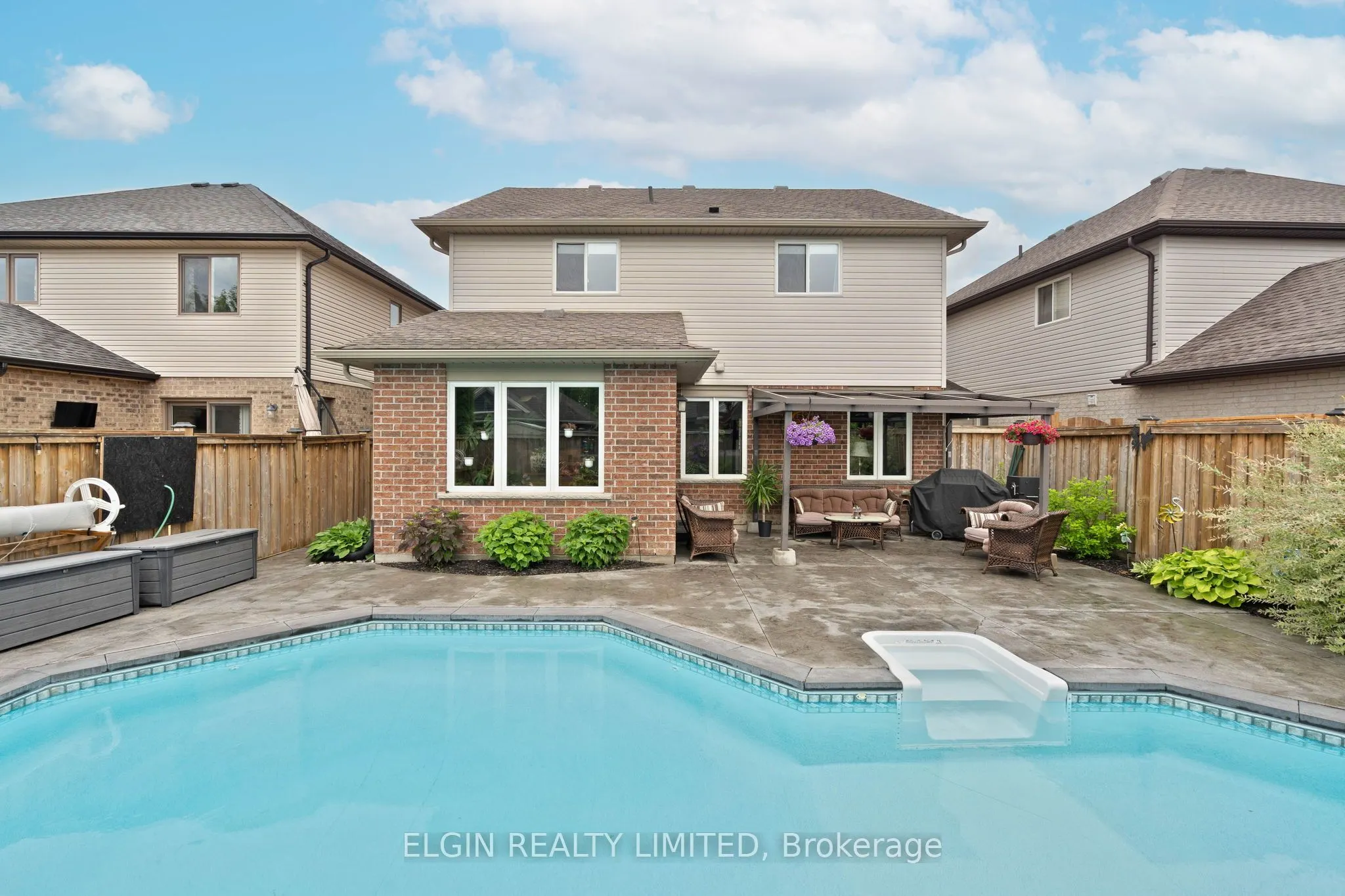 104 Westlake Drive