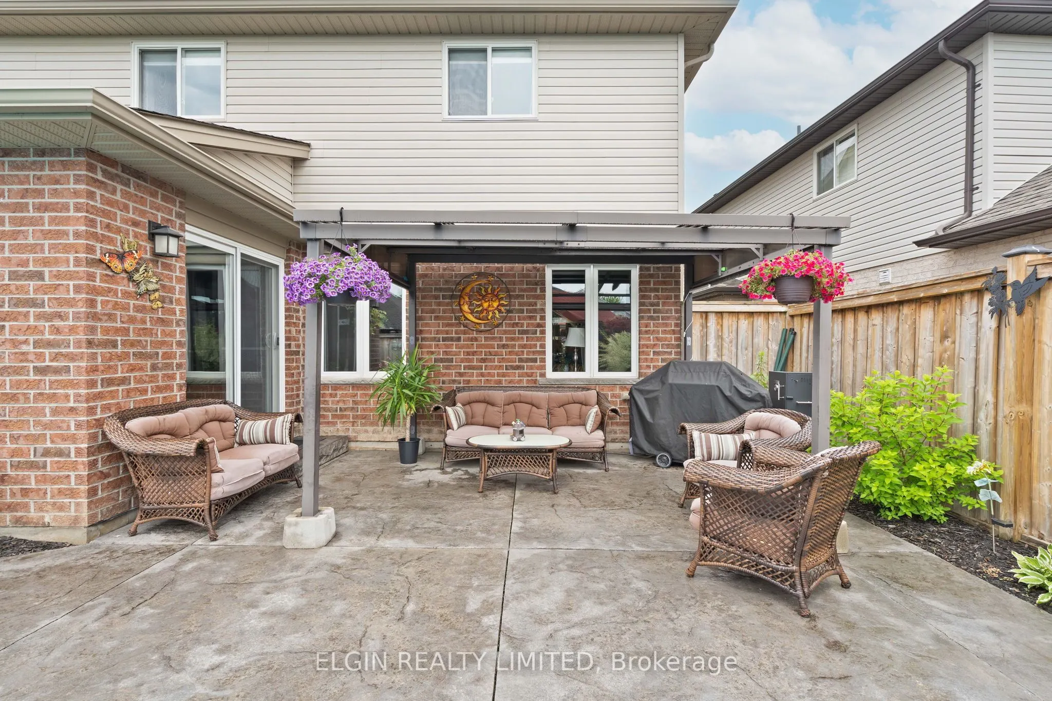 104 Westlake Drive