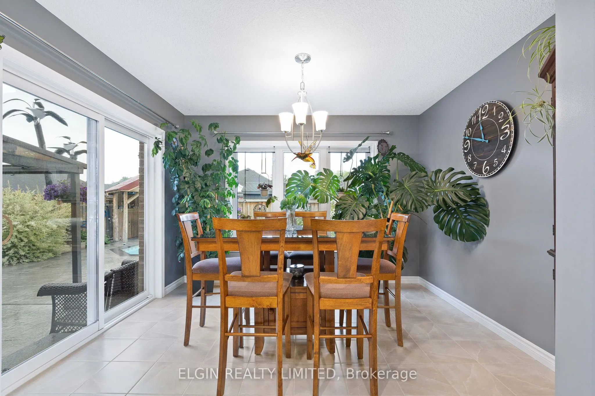 104 Westlake Drive