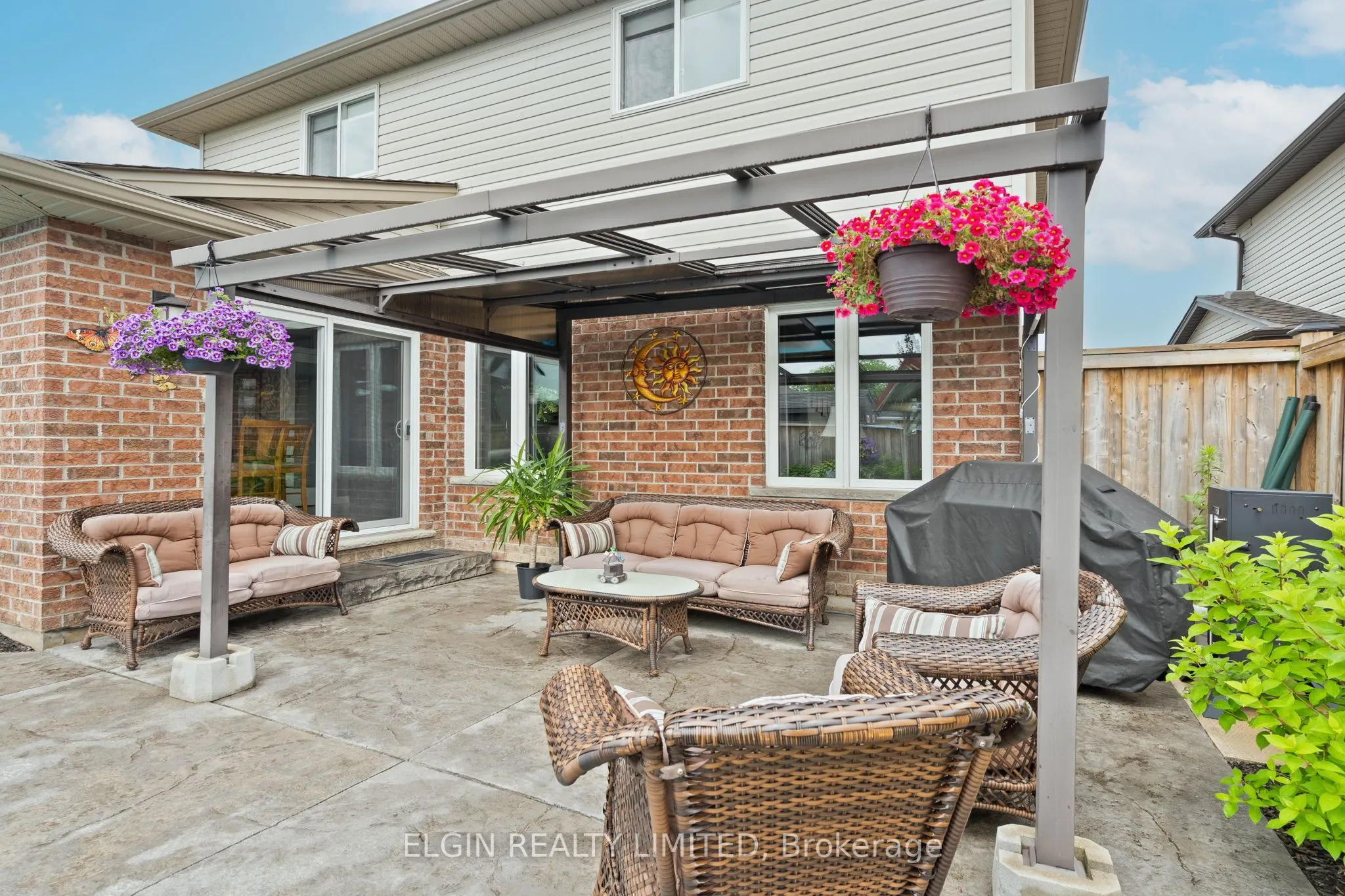 104 Westlake Drive