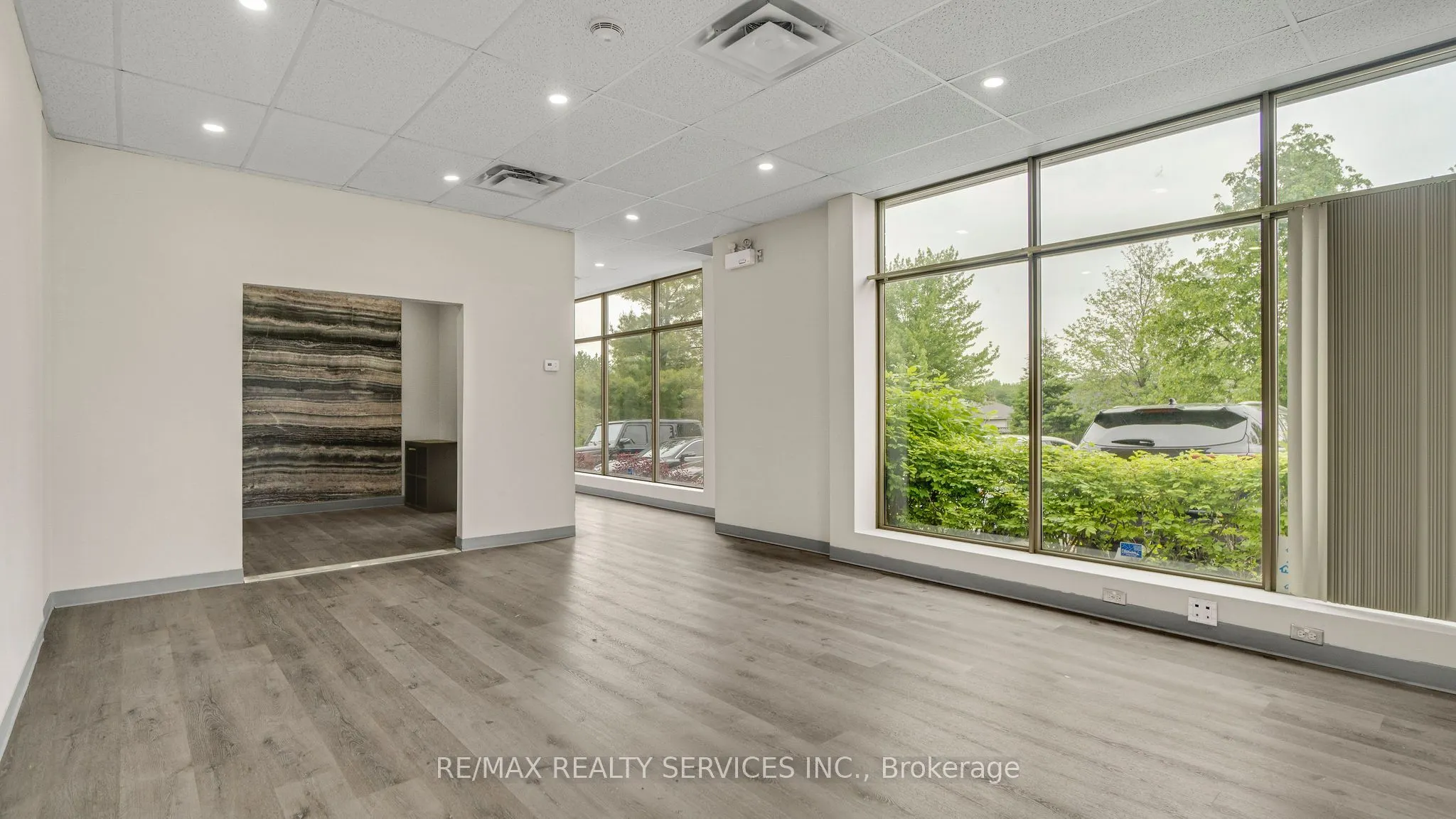 2 Castlewood Boulevard, #12