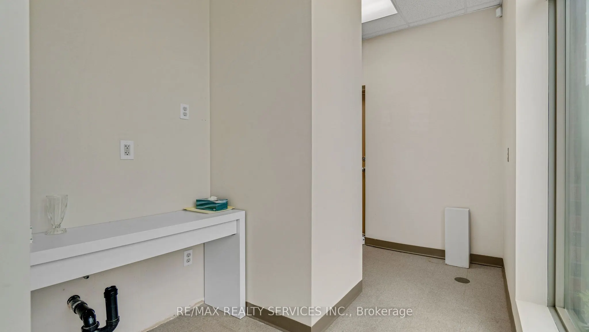 2 Castlewood Boulevard, #12