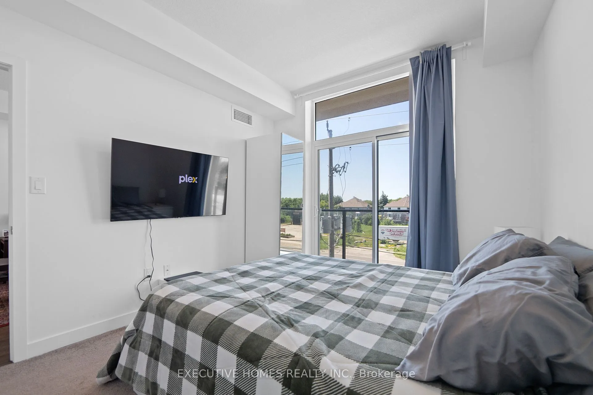 450 Dundas Street E, #310