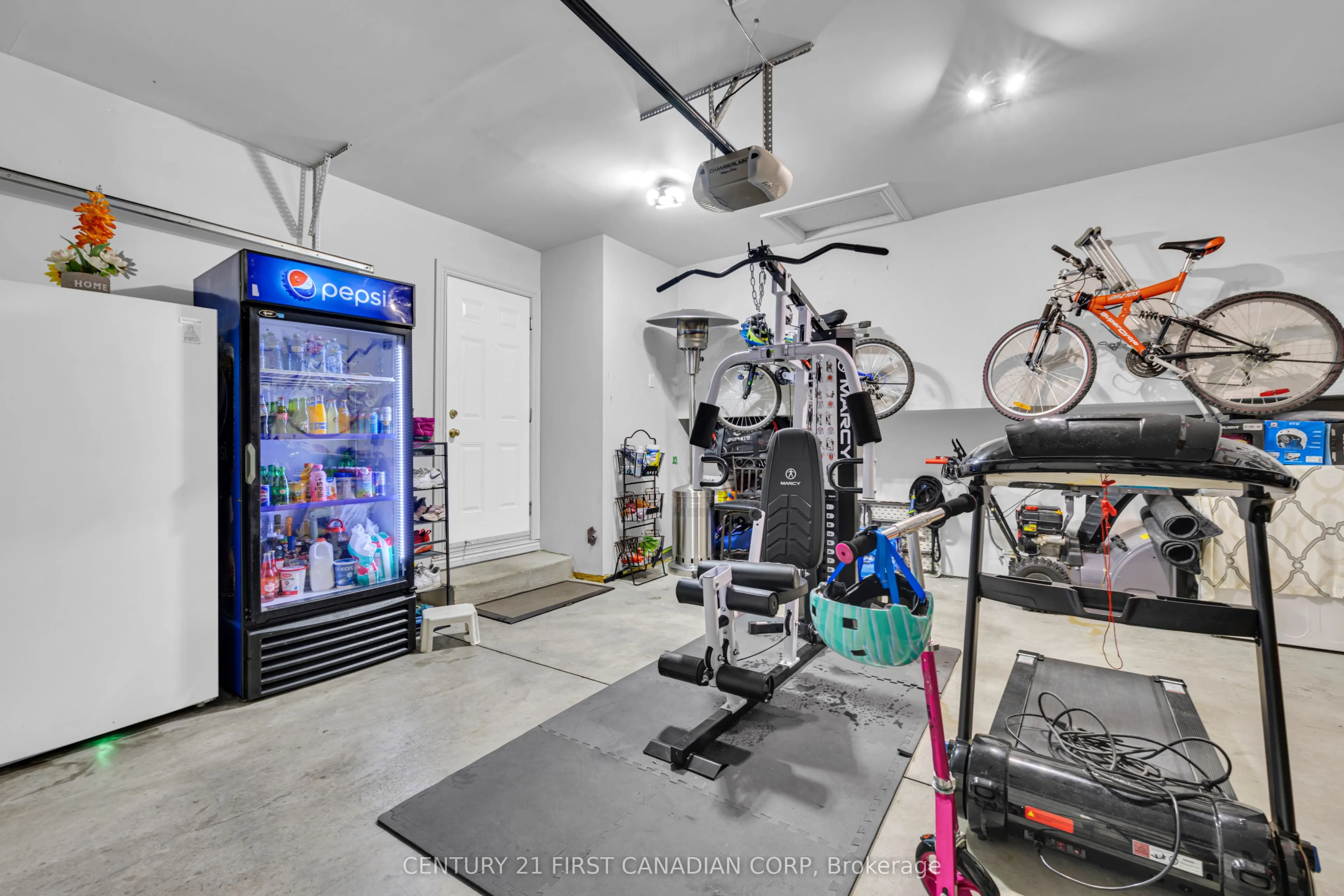 3349 Woodward Boulevard