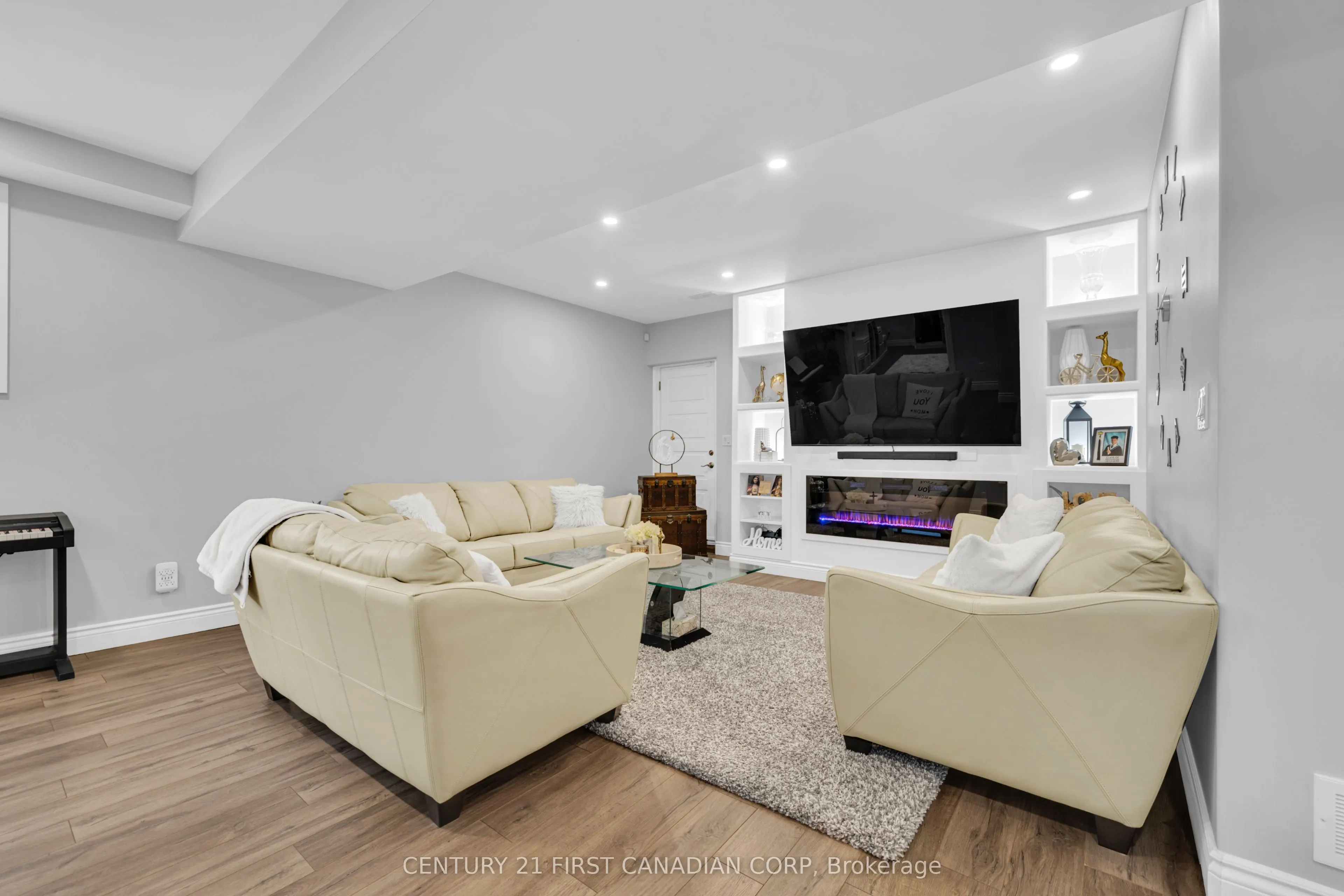 3349 Woodward Boulevard