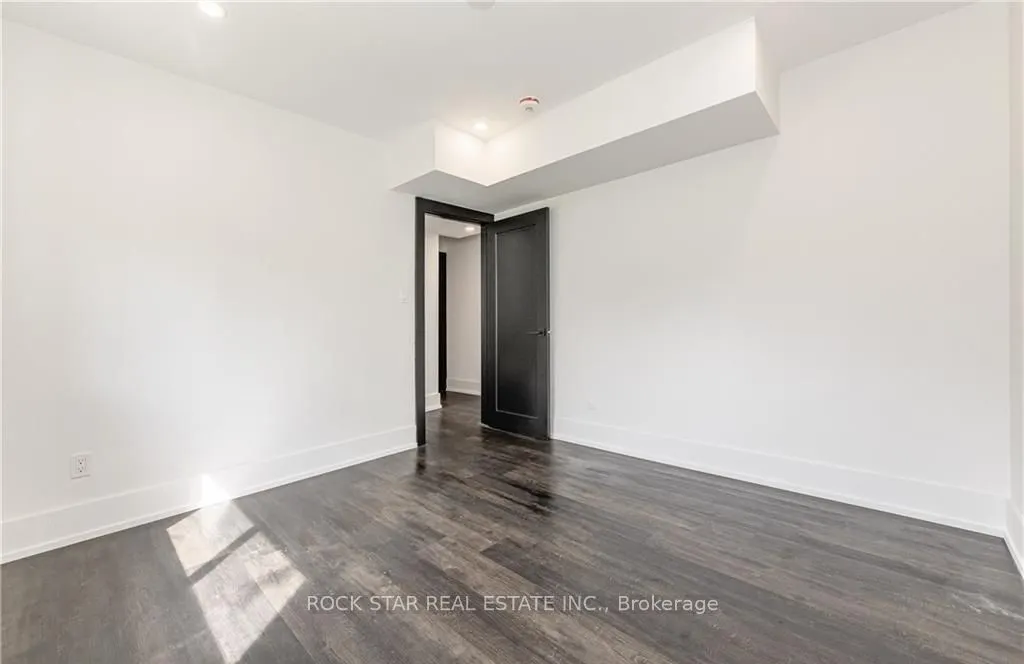 694 Upper Ottawa Street