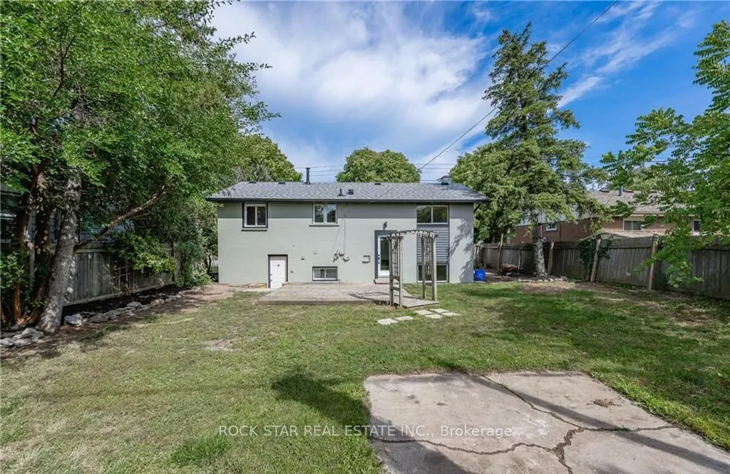 694 Upper Ottawa Street