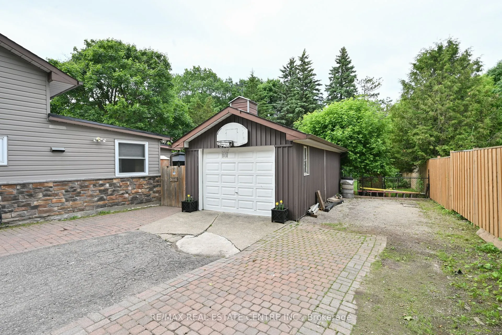 163 Daniel Street