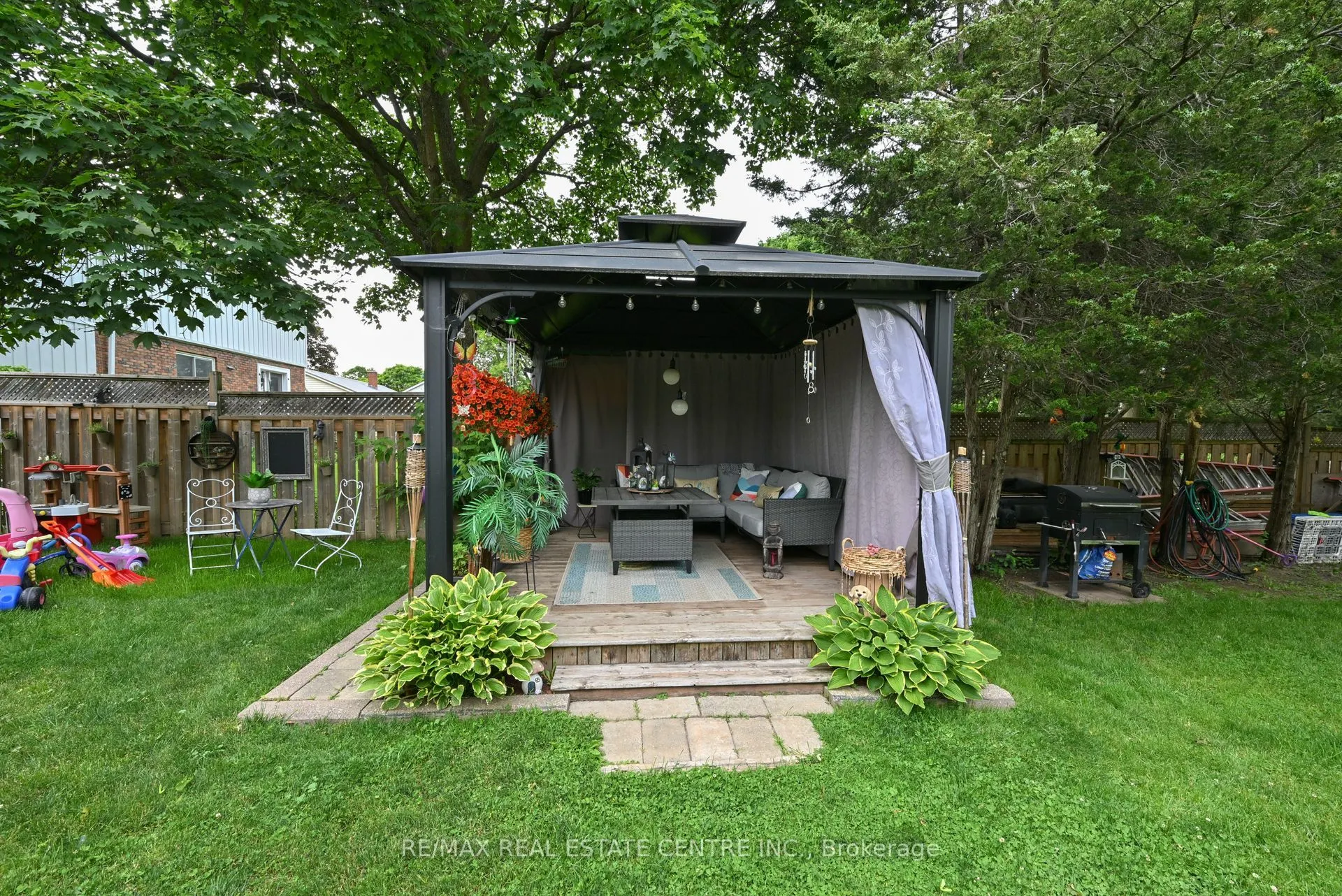 163 Daniel Street
