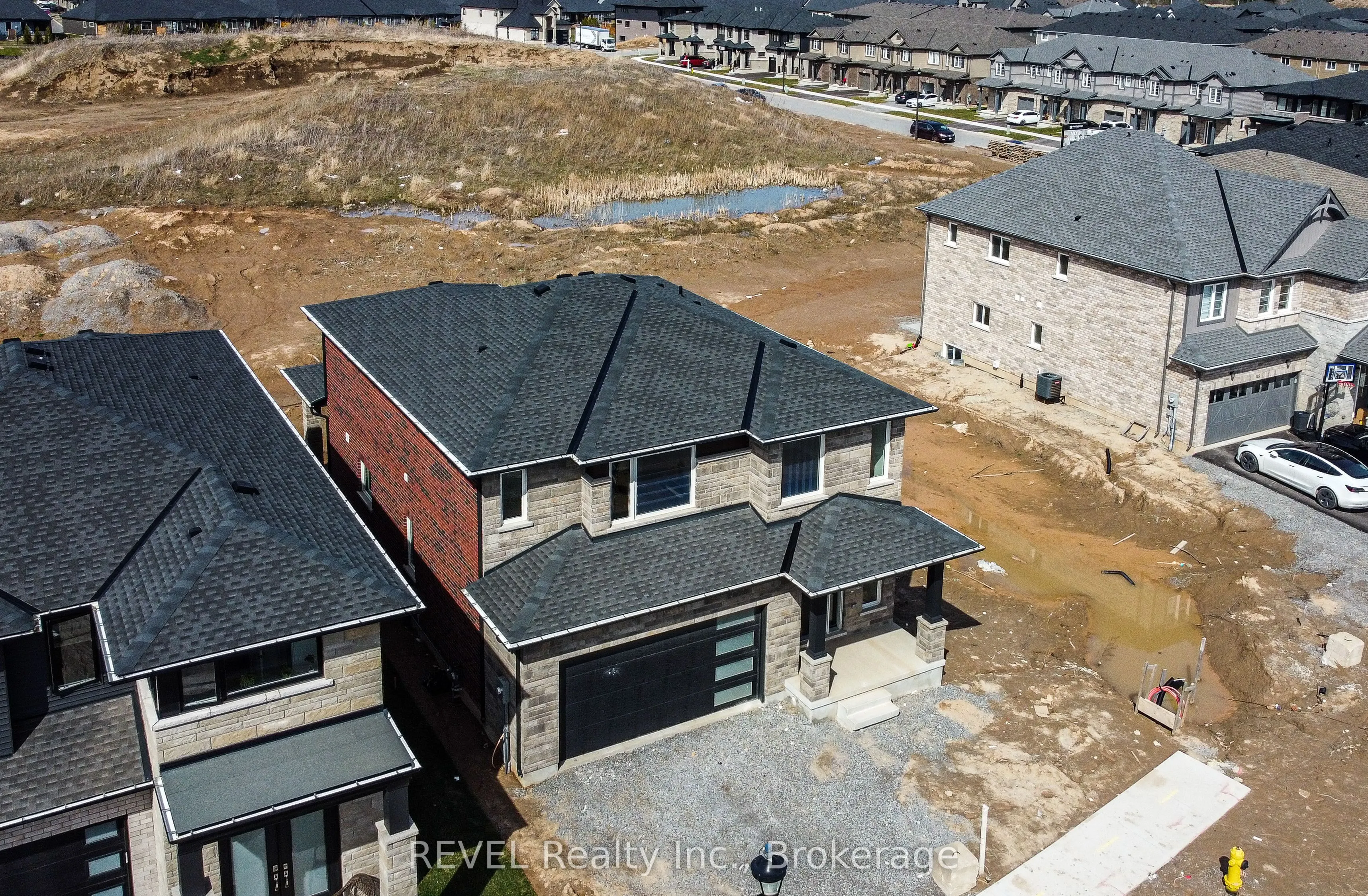 111 Acacia Road