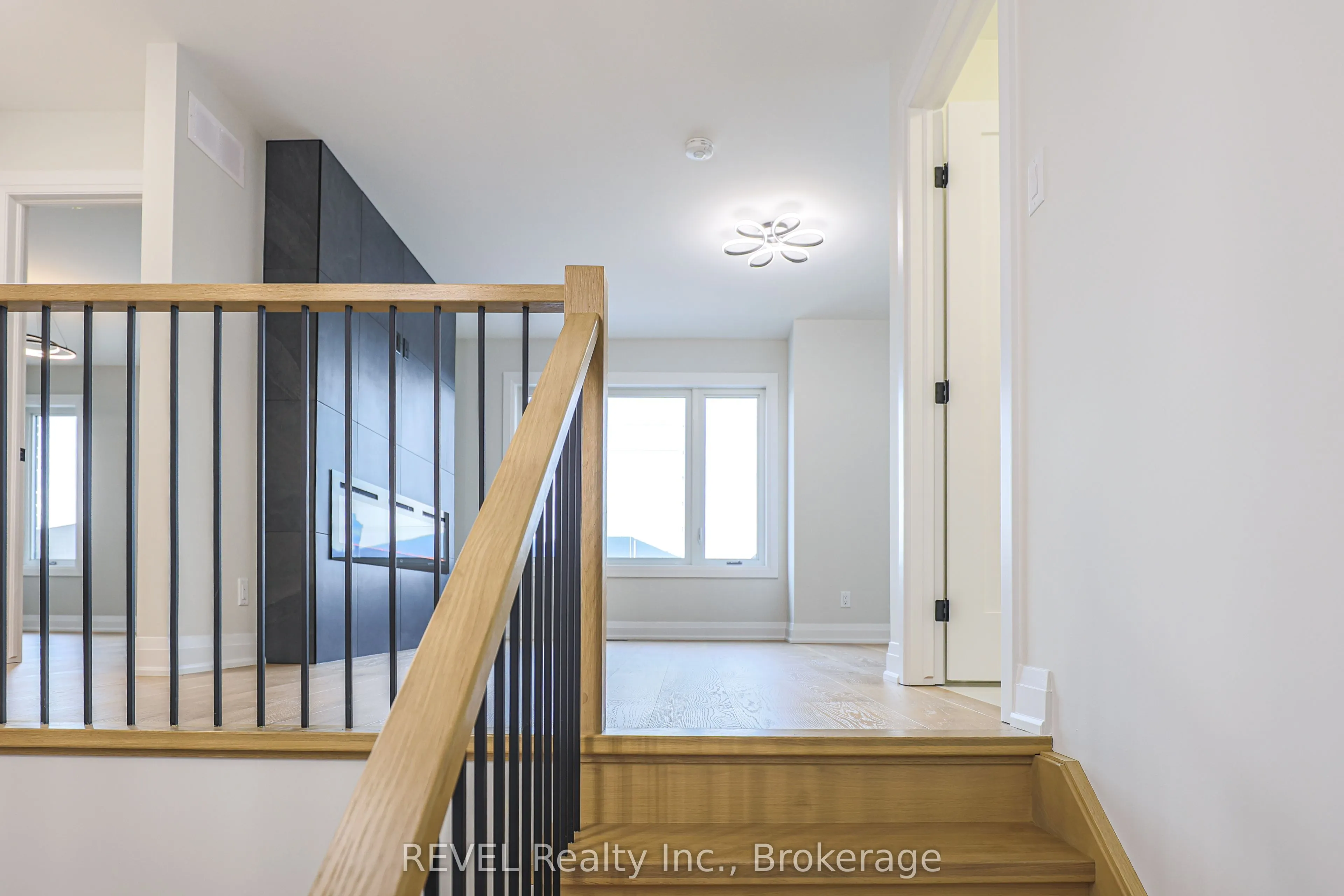 111 Acacia Road