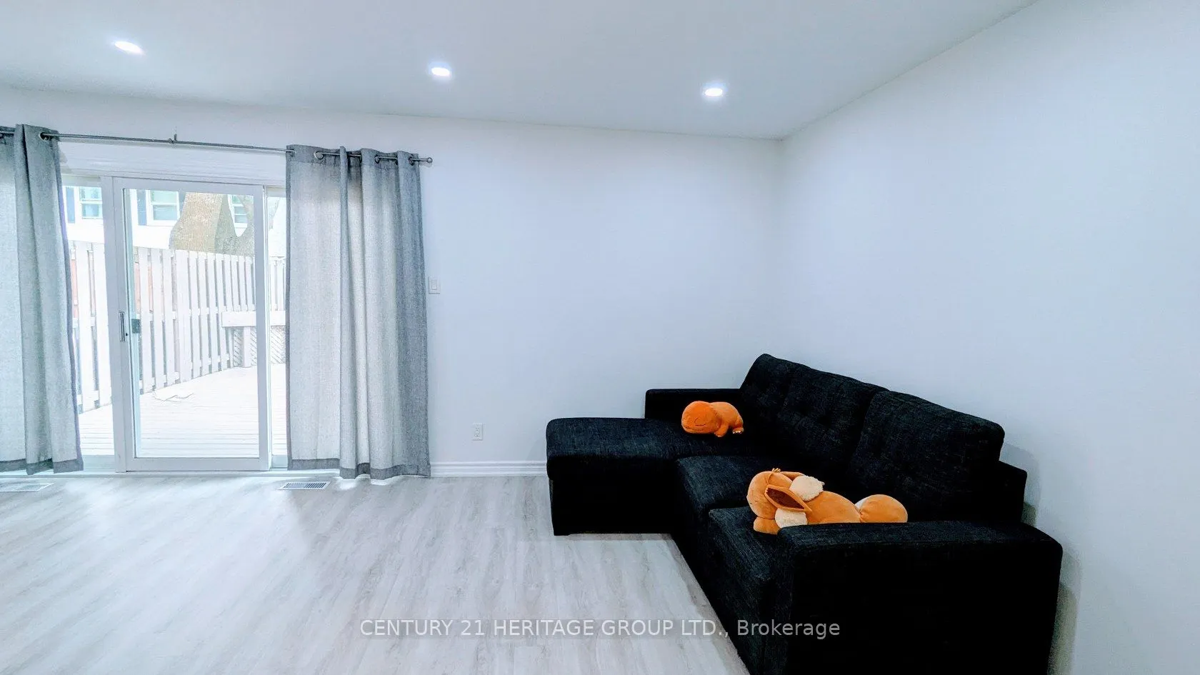 431 Keats Way #5