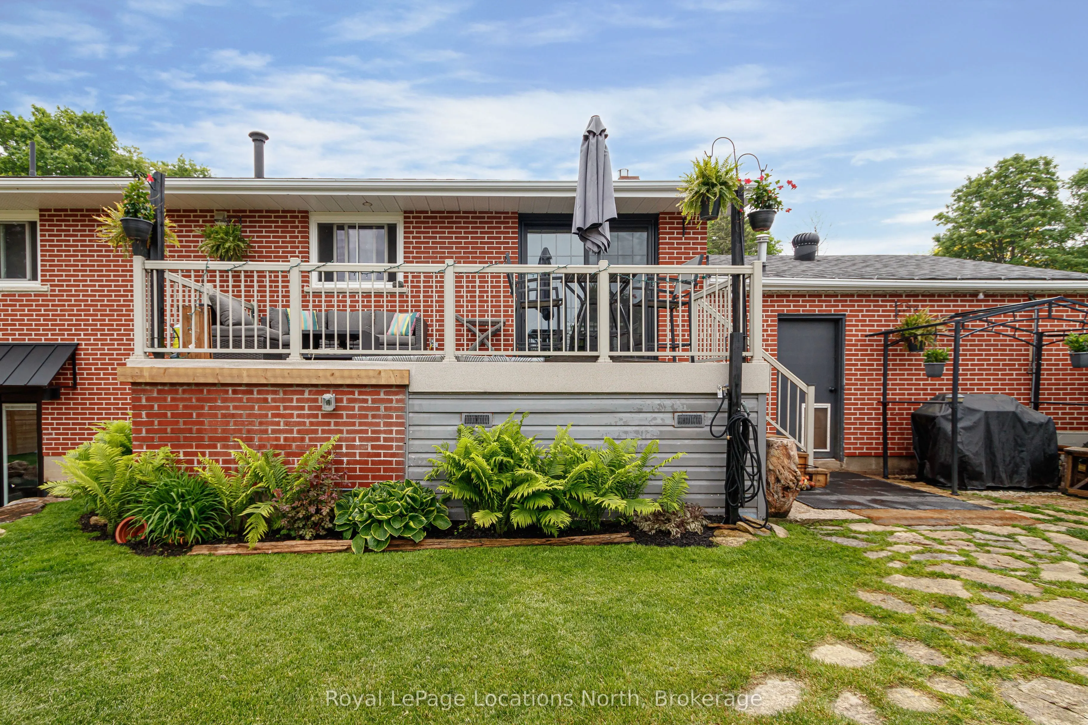 128 Montgomery Street