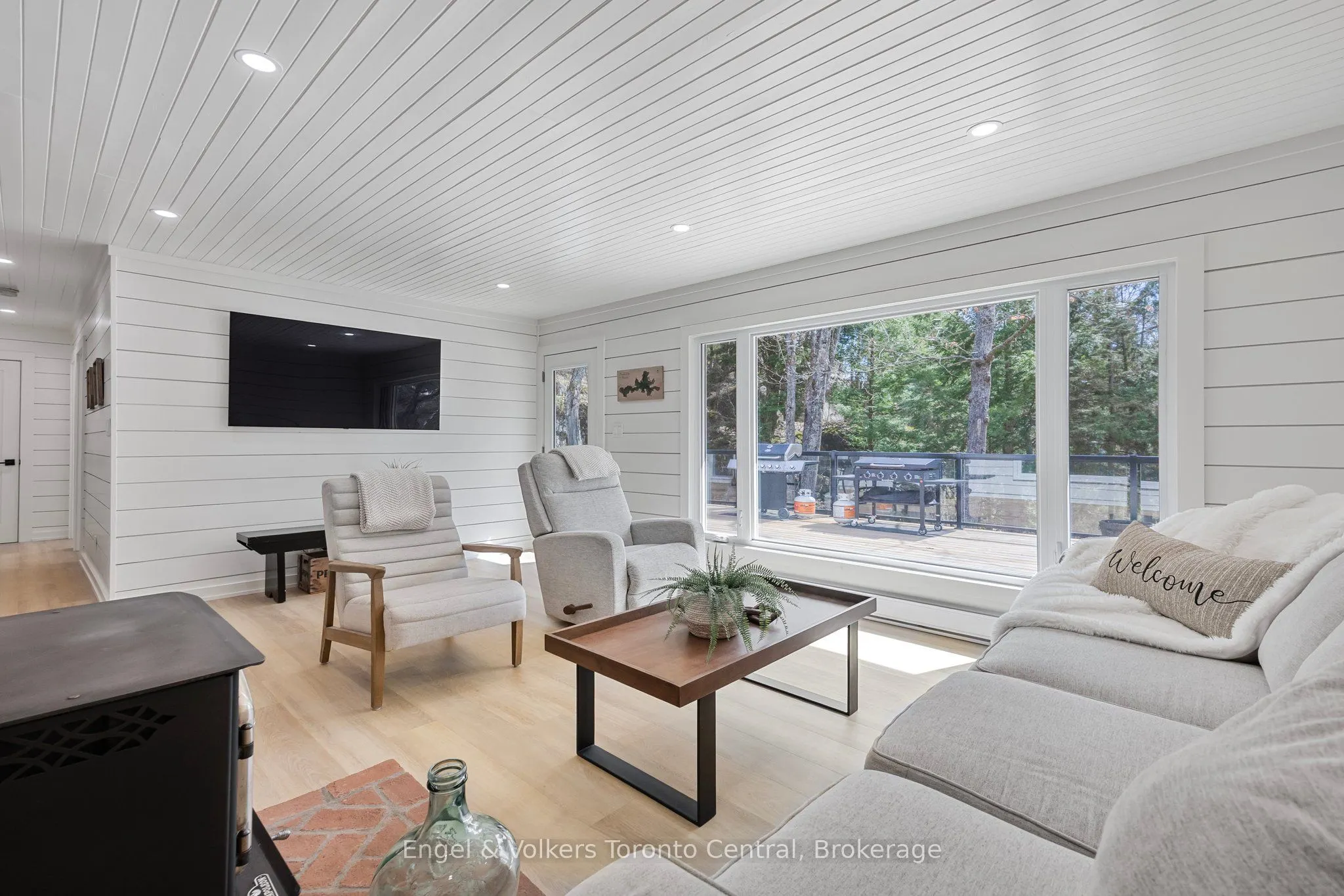 2481 Falkenburg Road