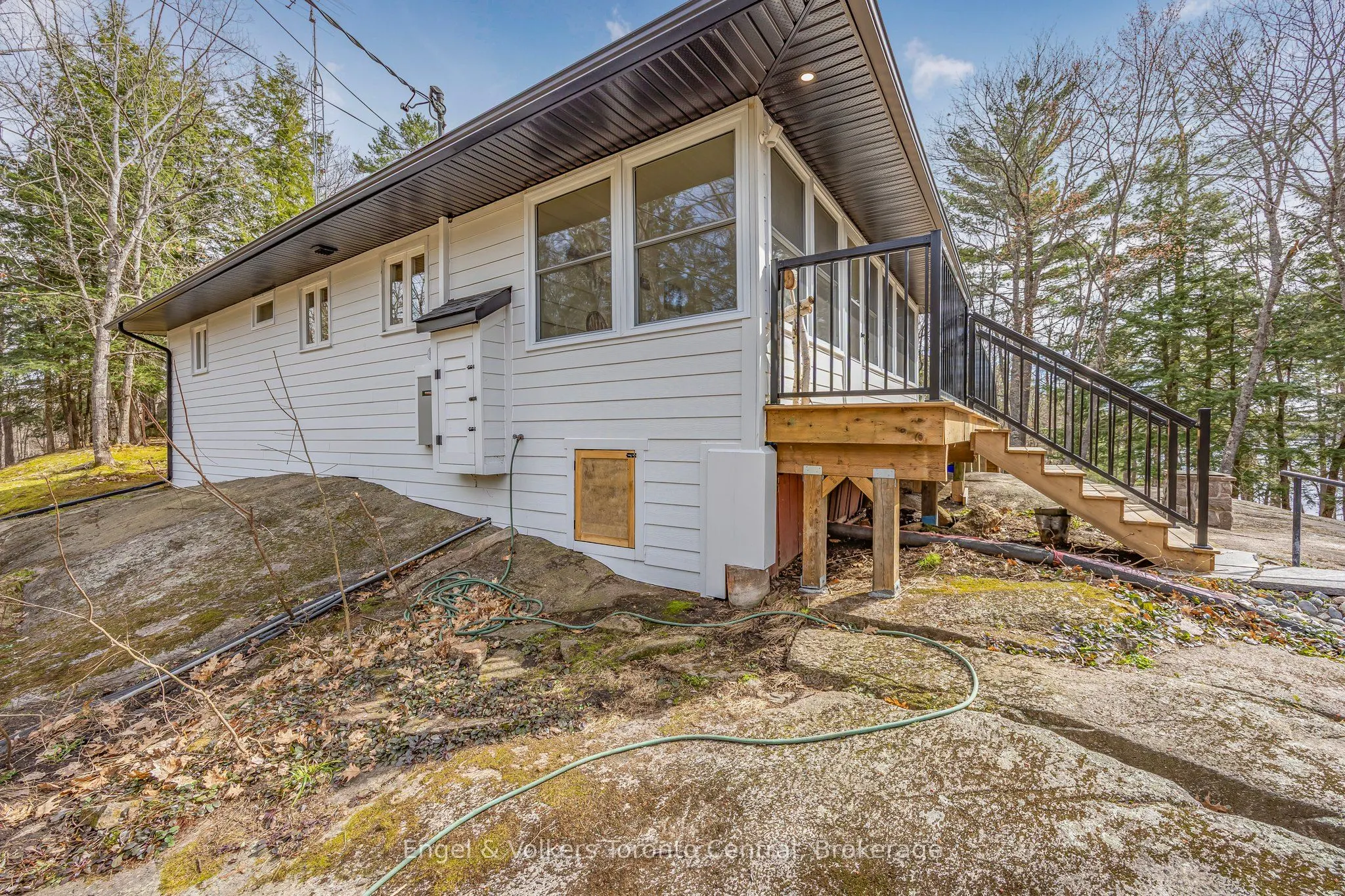 2481 Falkenburg Road