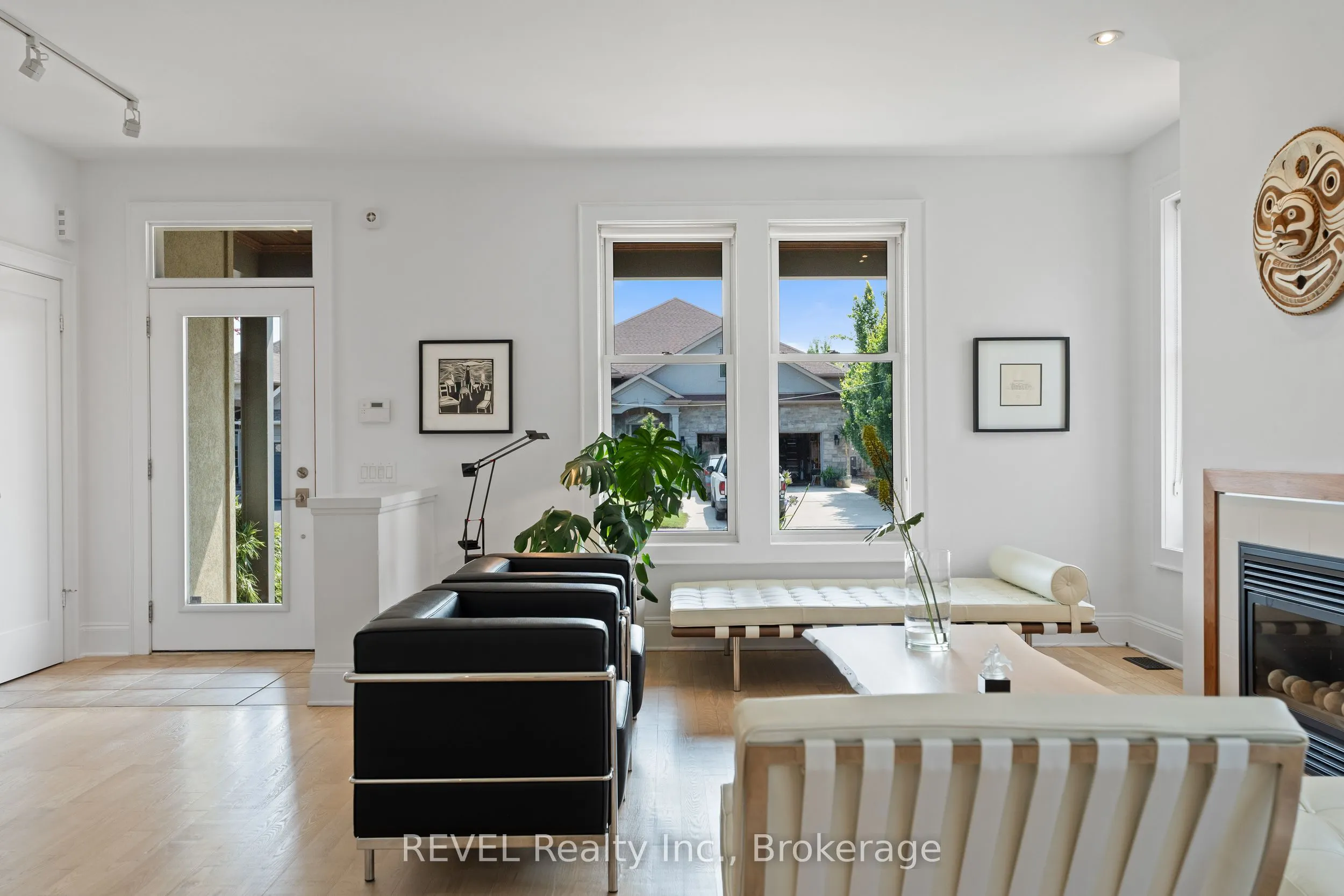 34 Raiana Drive