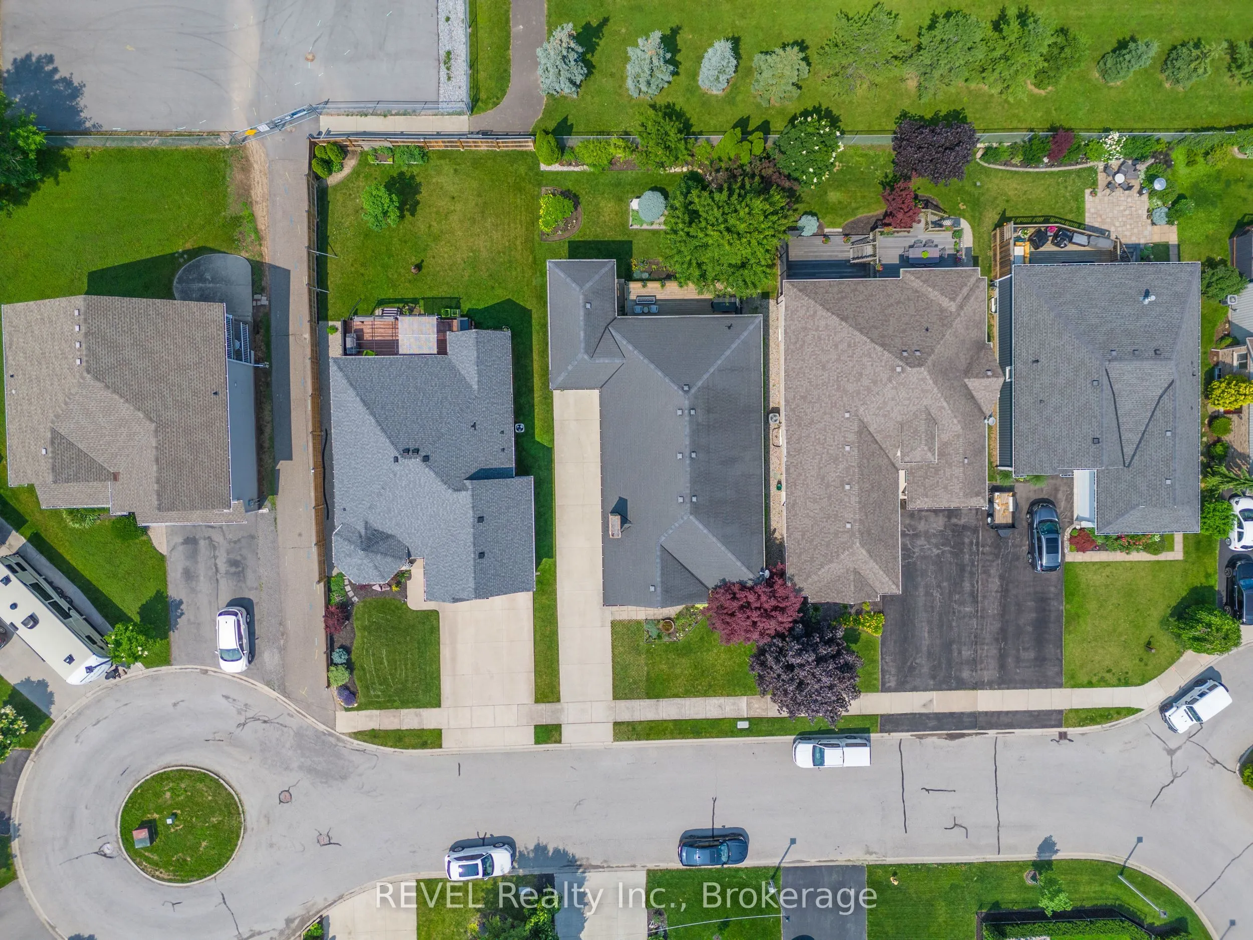 34 Raiana Drive