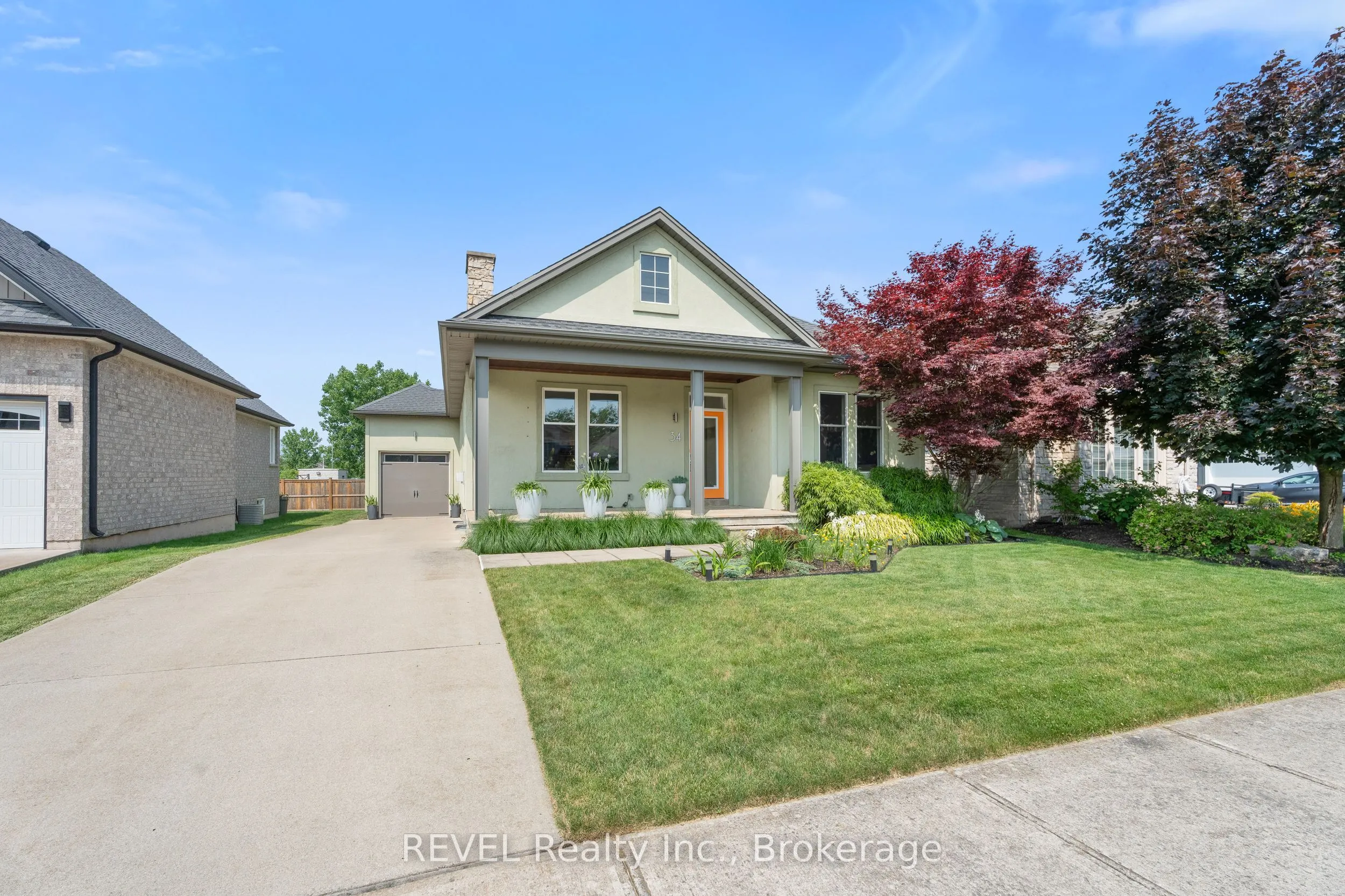 34 Raiana Drive