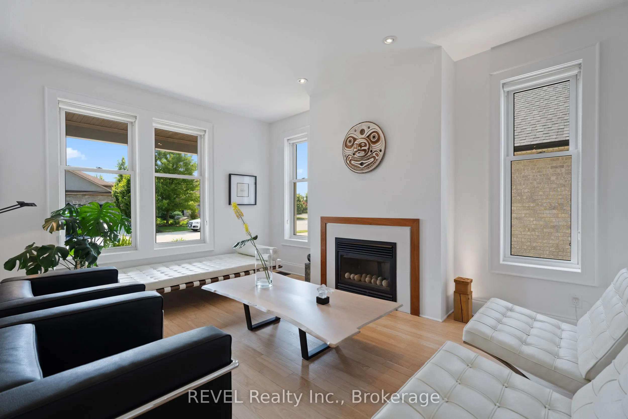 34 Raiana Drive