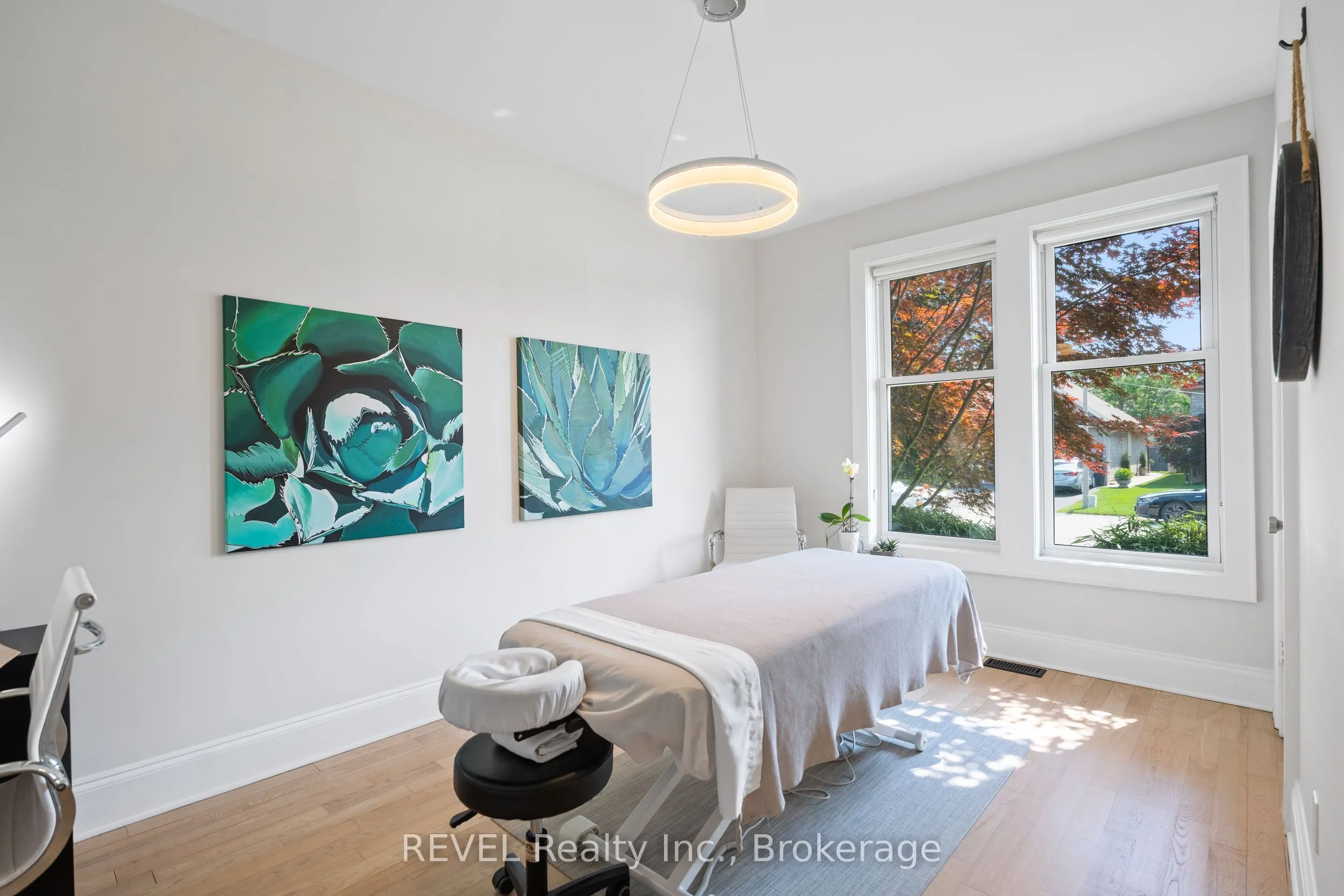 34 Raiana Drive