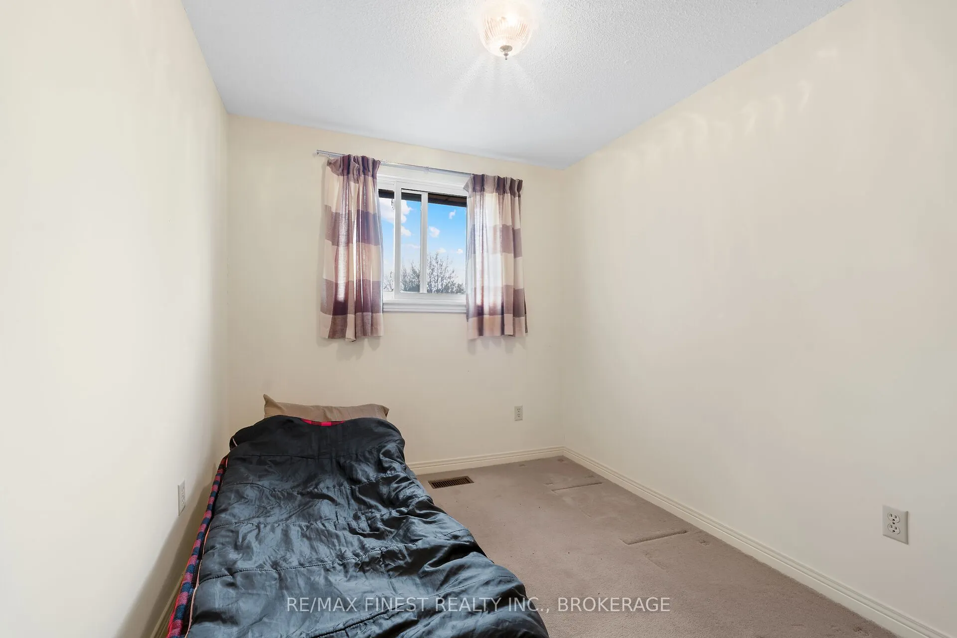 32 Bonny Lane