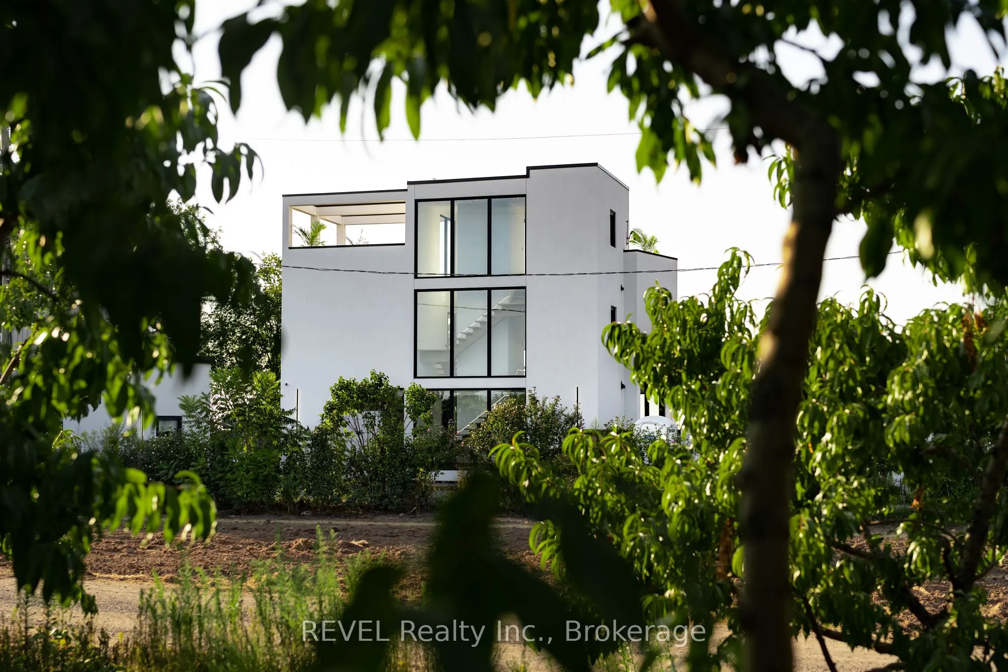 6 Firelane 11a Street