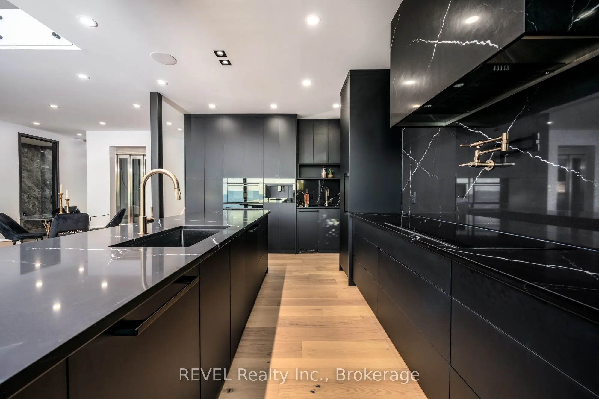 6 Firelane 11a Street
