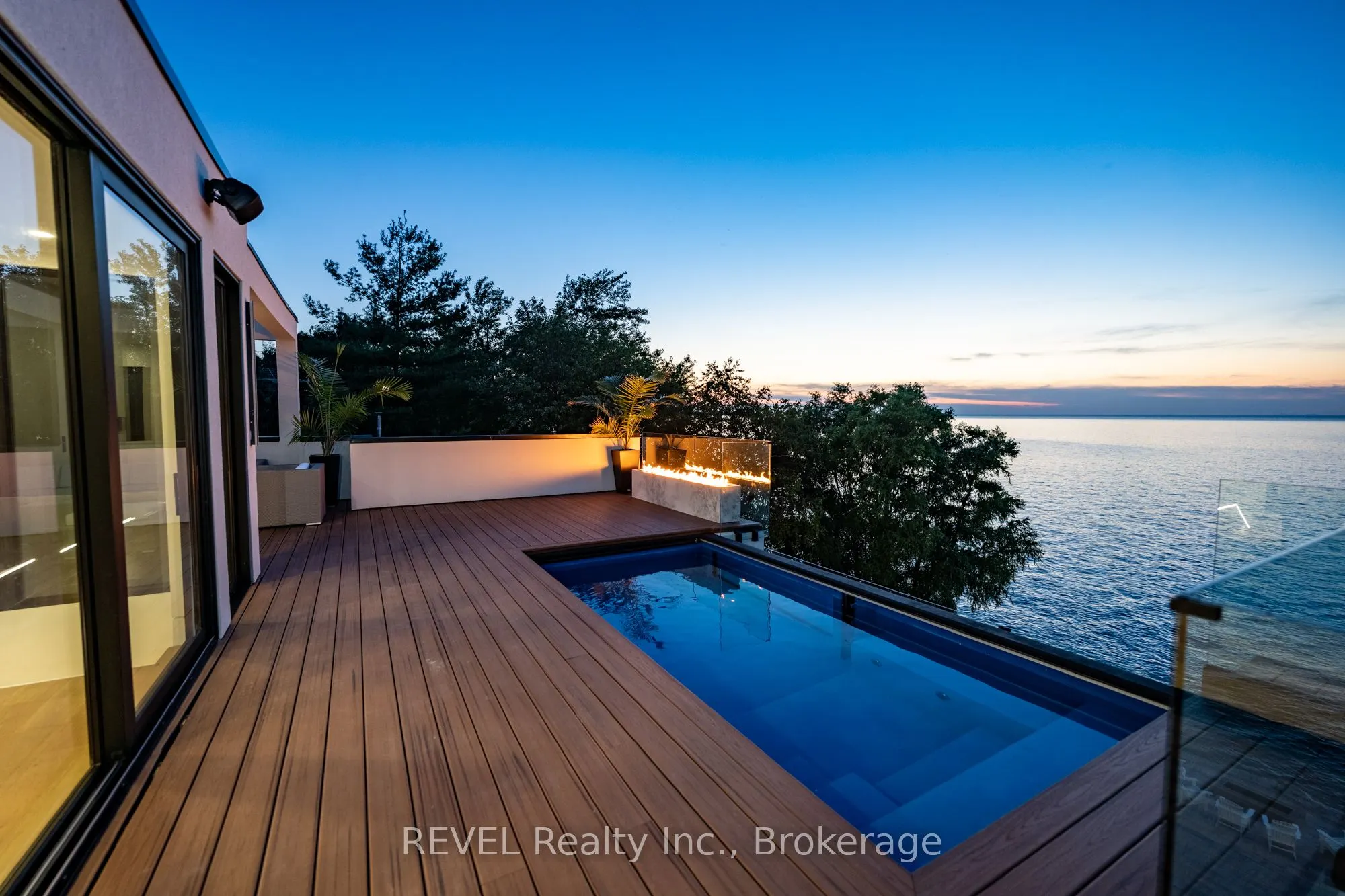 6 Firelane 11a Street
