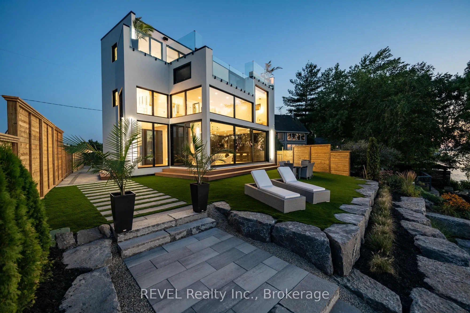 6 Firelane 11a Street