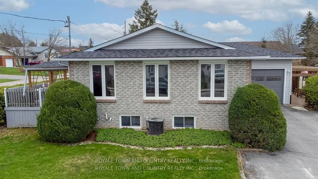 27 Hillside Drive