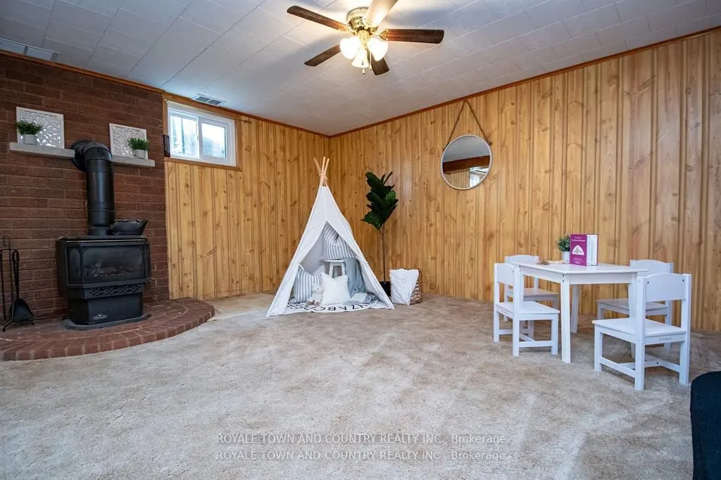27 Hillside Drive