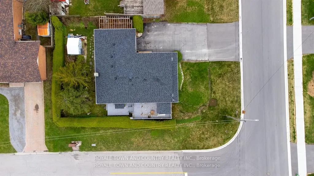 27 Hillside Drive