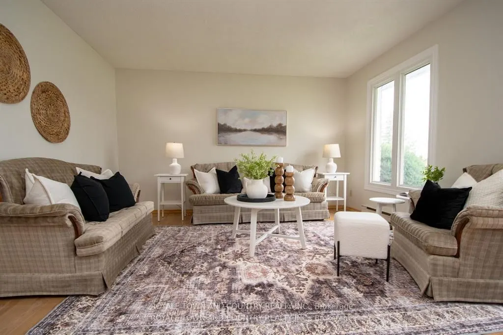 27 Hillside Drive