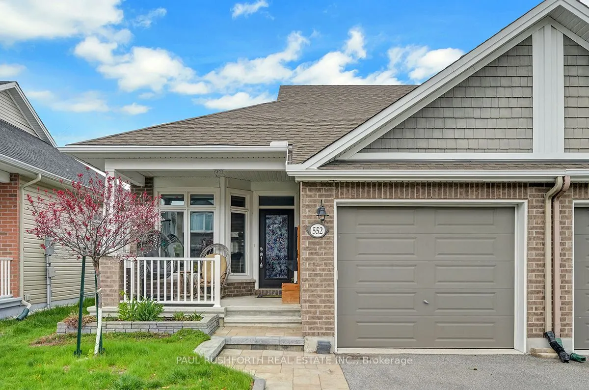 552 Silverbell Crescent