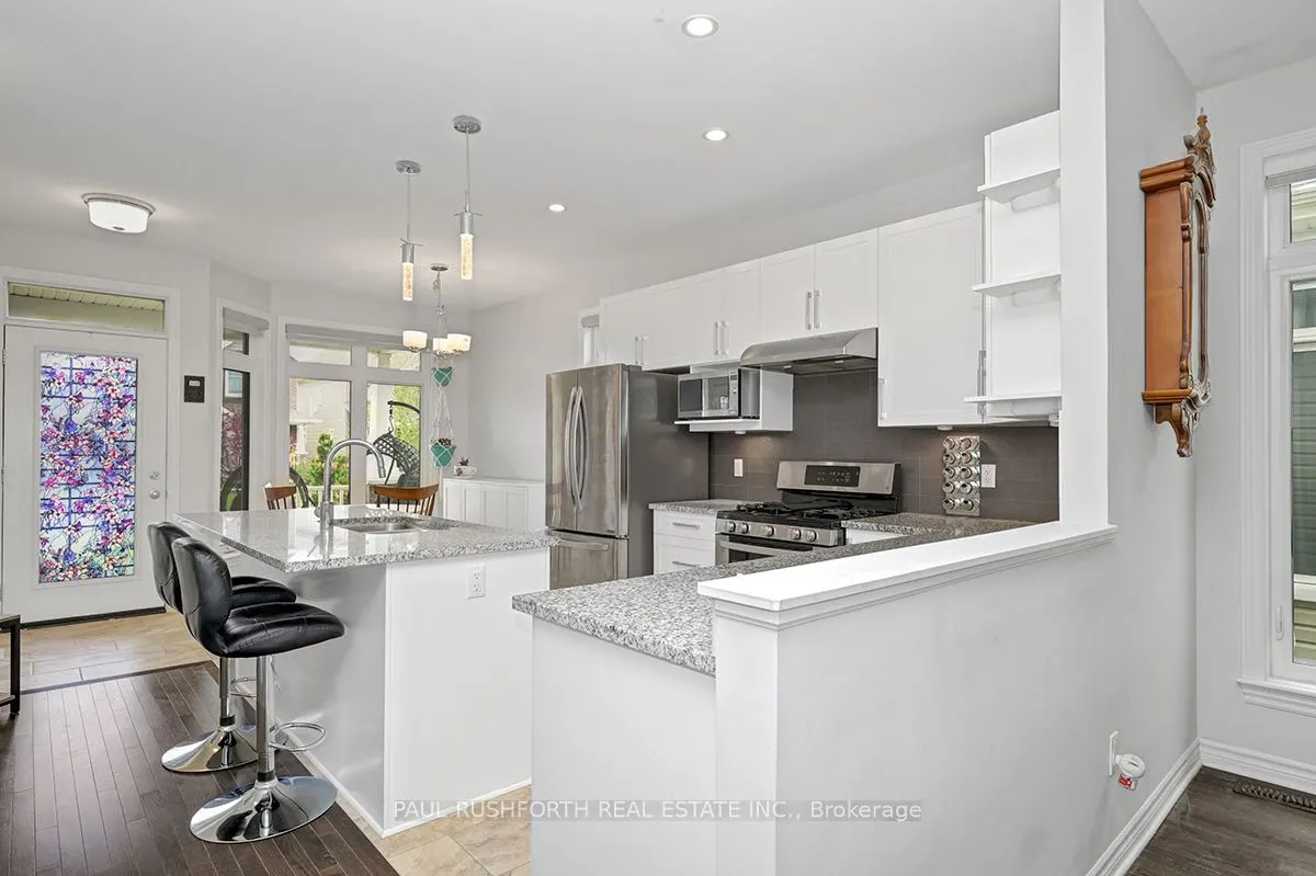 552 Silverbell Crescent