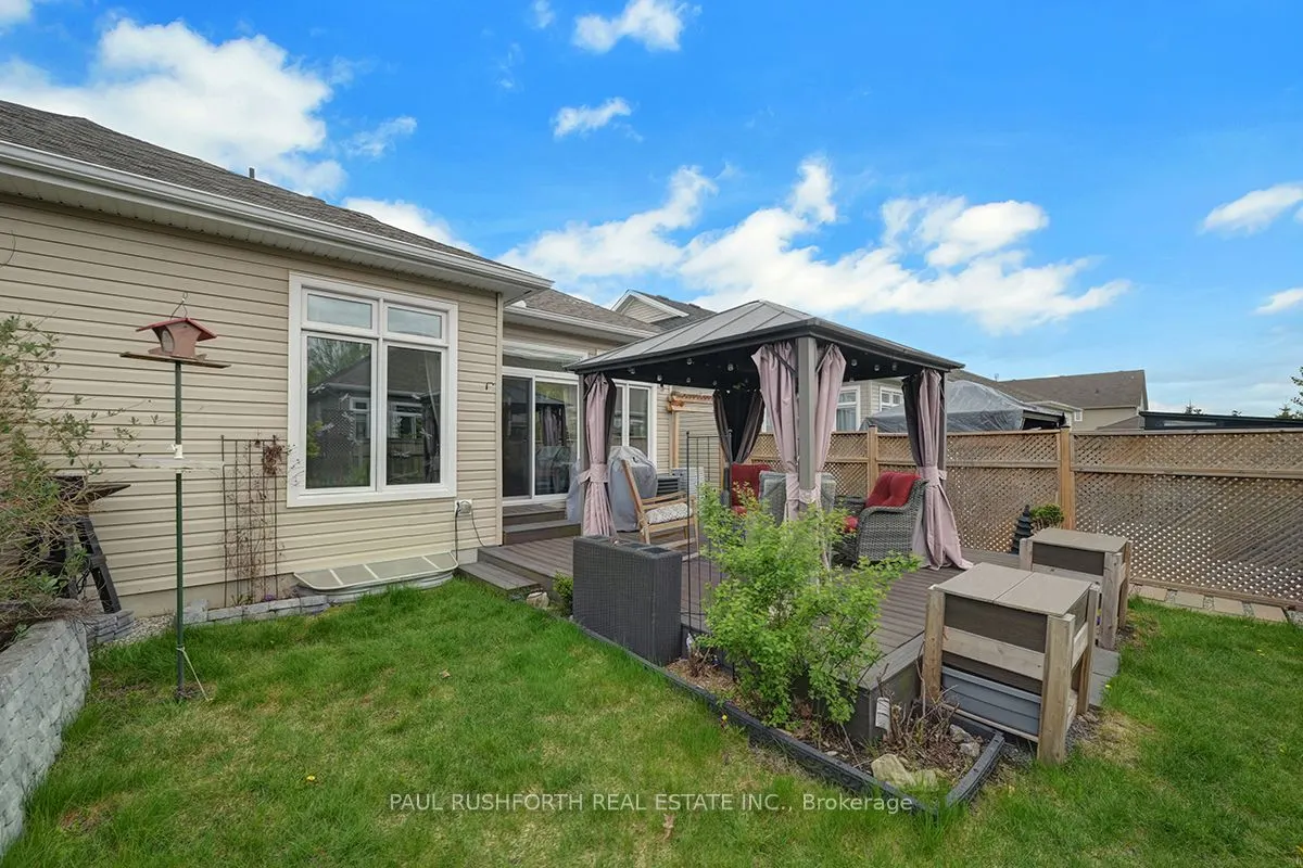 552 Silverbell Crescent