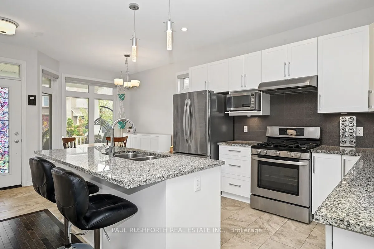 552 Silverbell Crescent