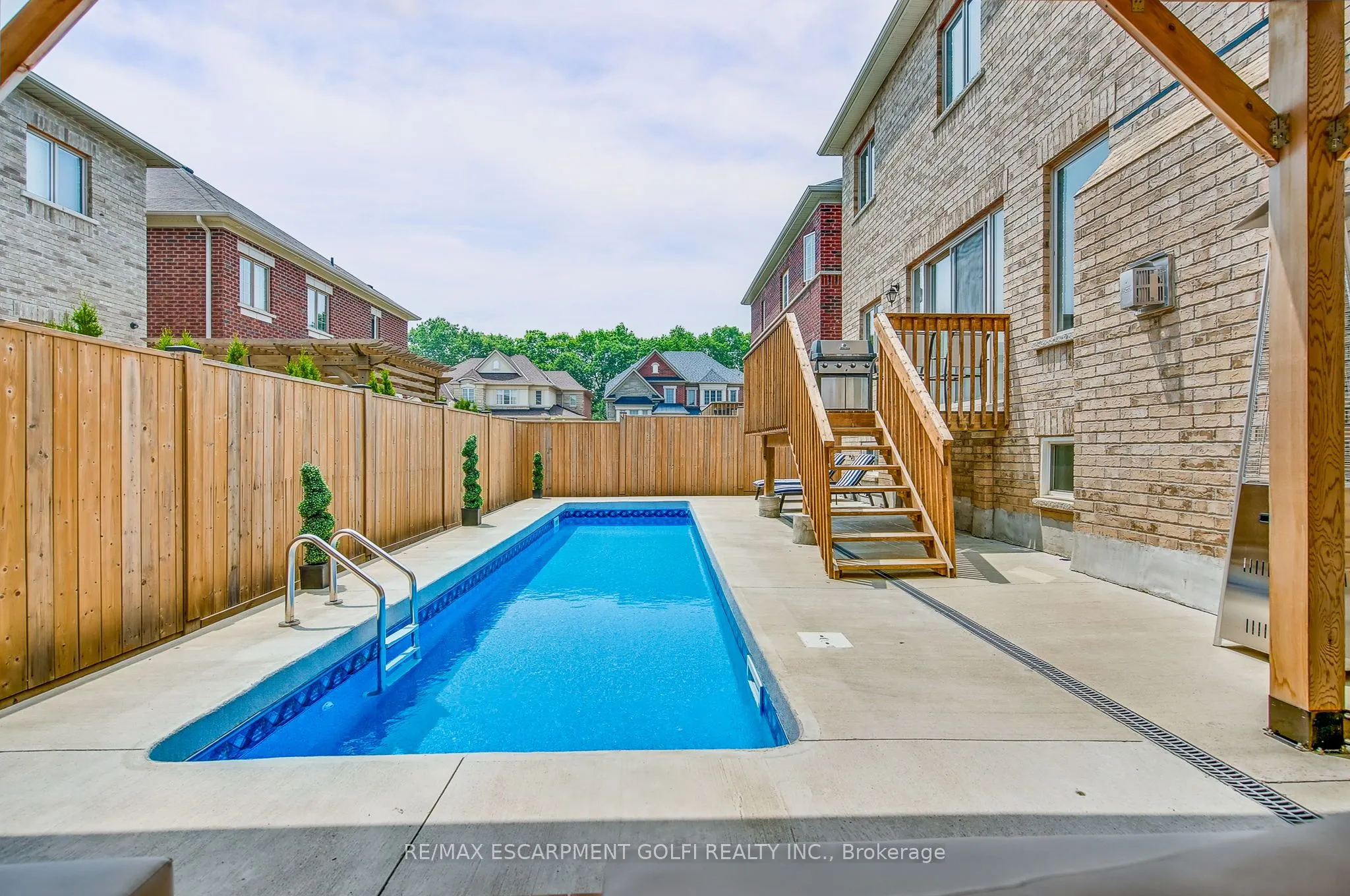 39 Avanti Crescent