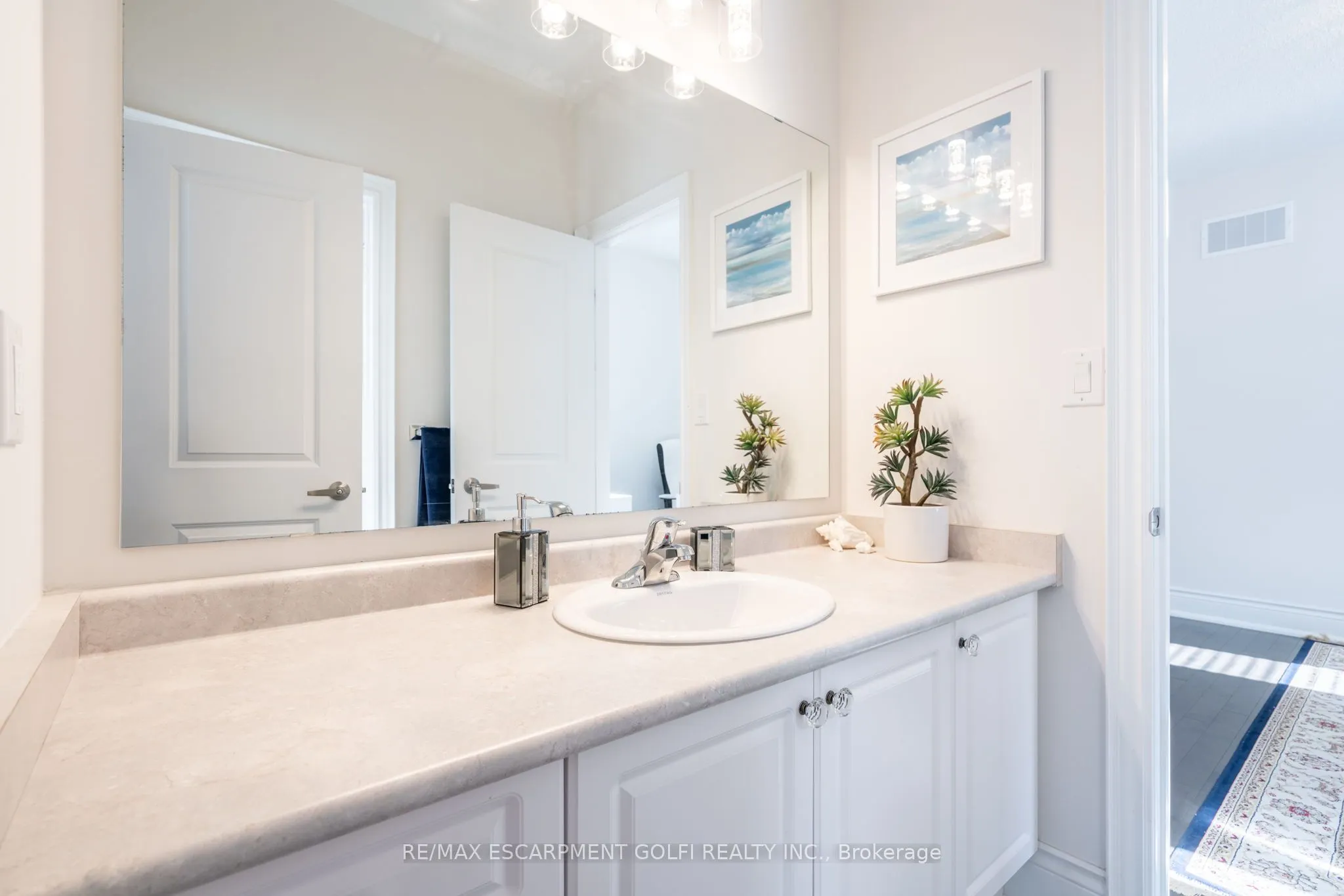 39 Avanti Crescent