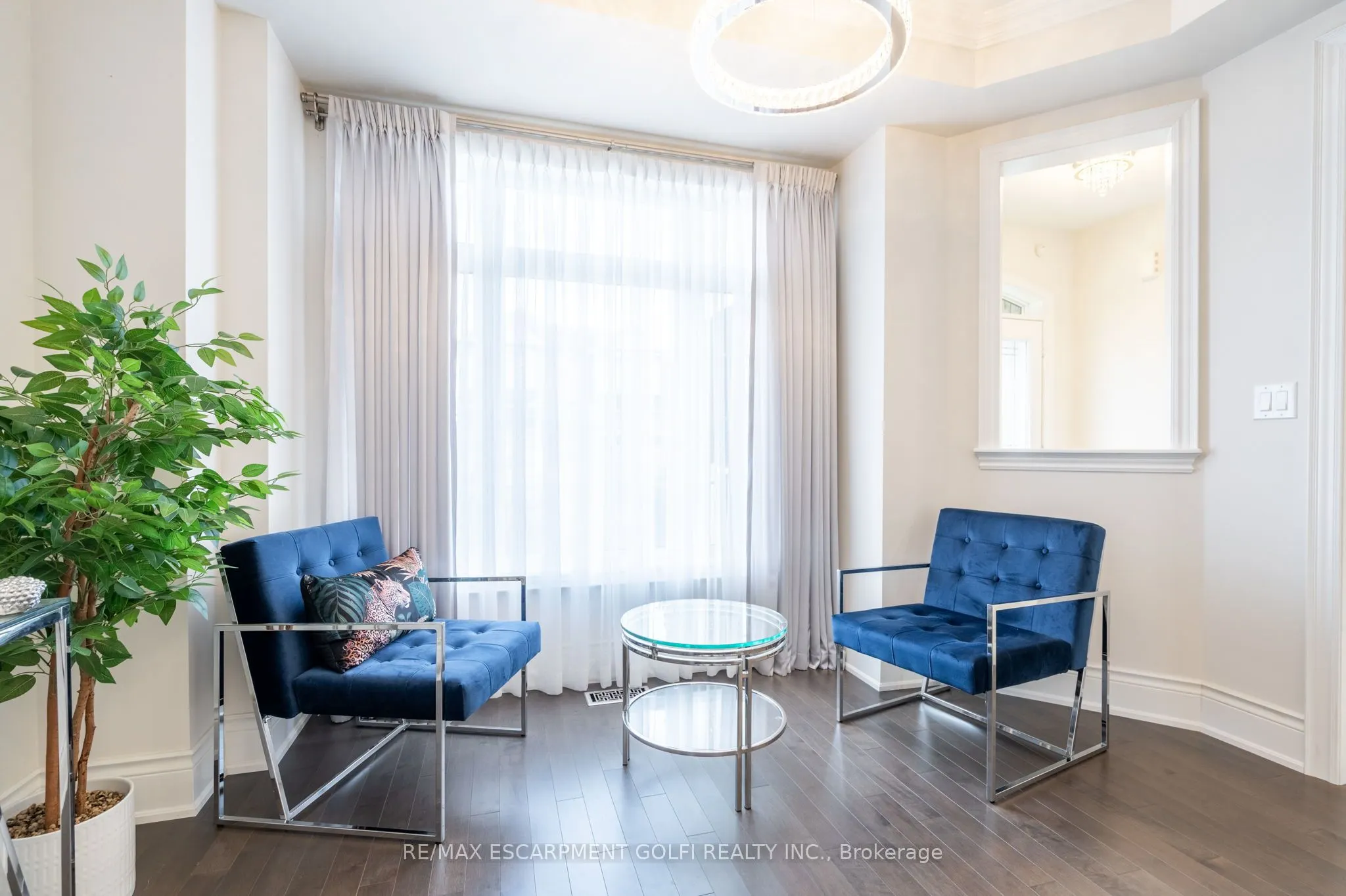 39 Avanti Crescent