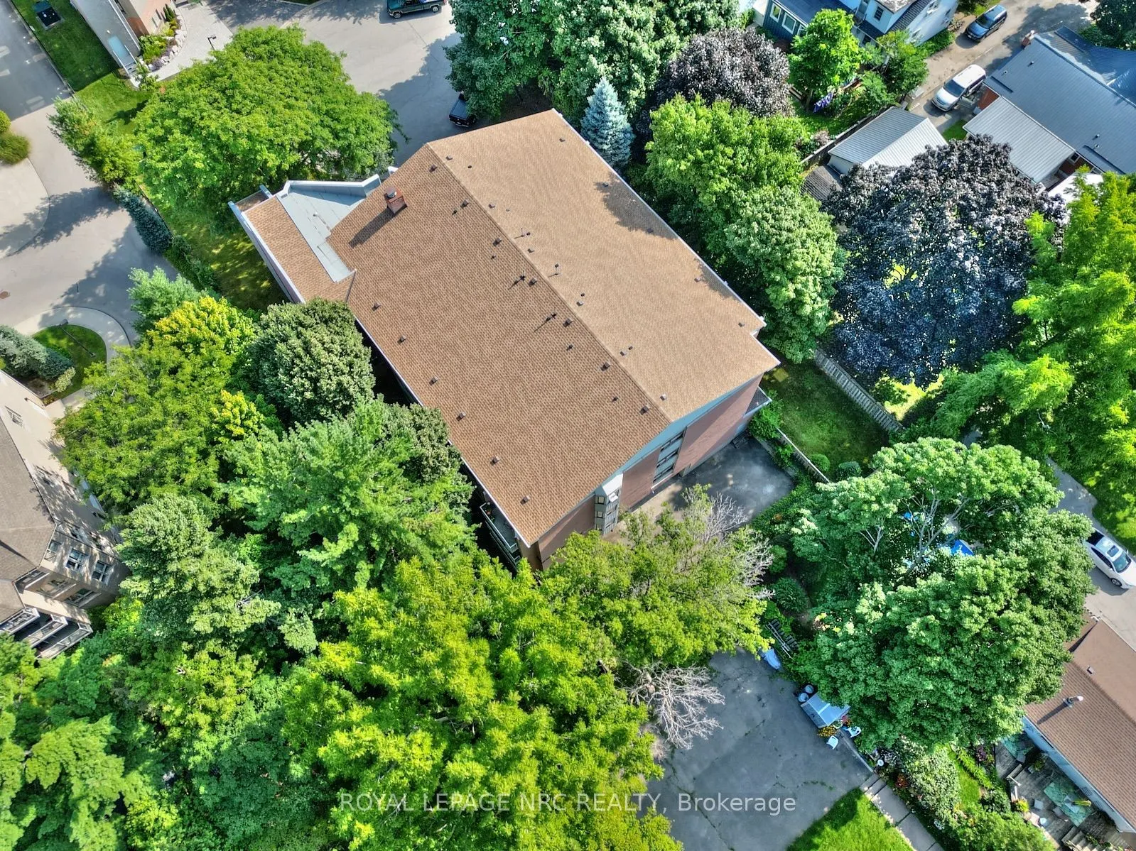 5 NIAGARA Street, #201