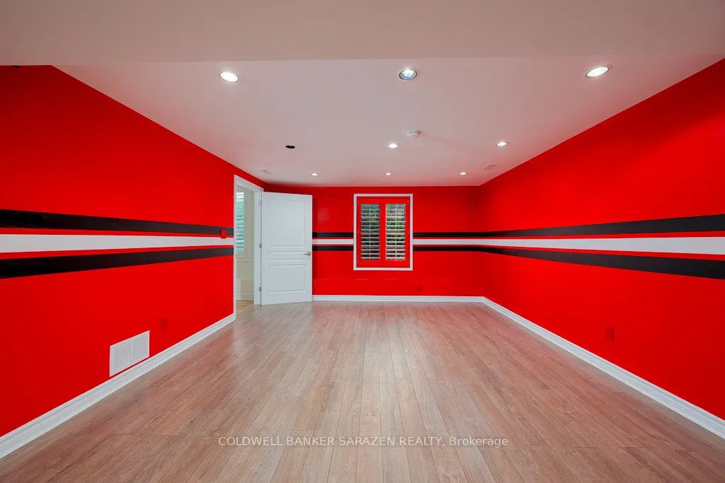 320 Rywalk Circle